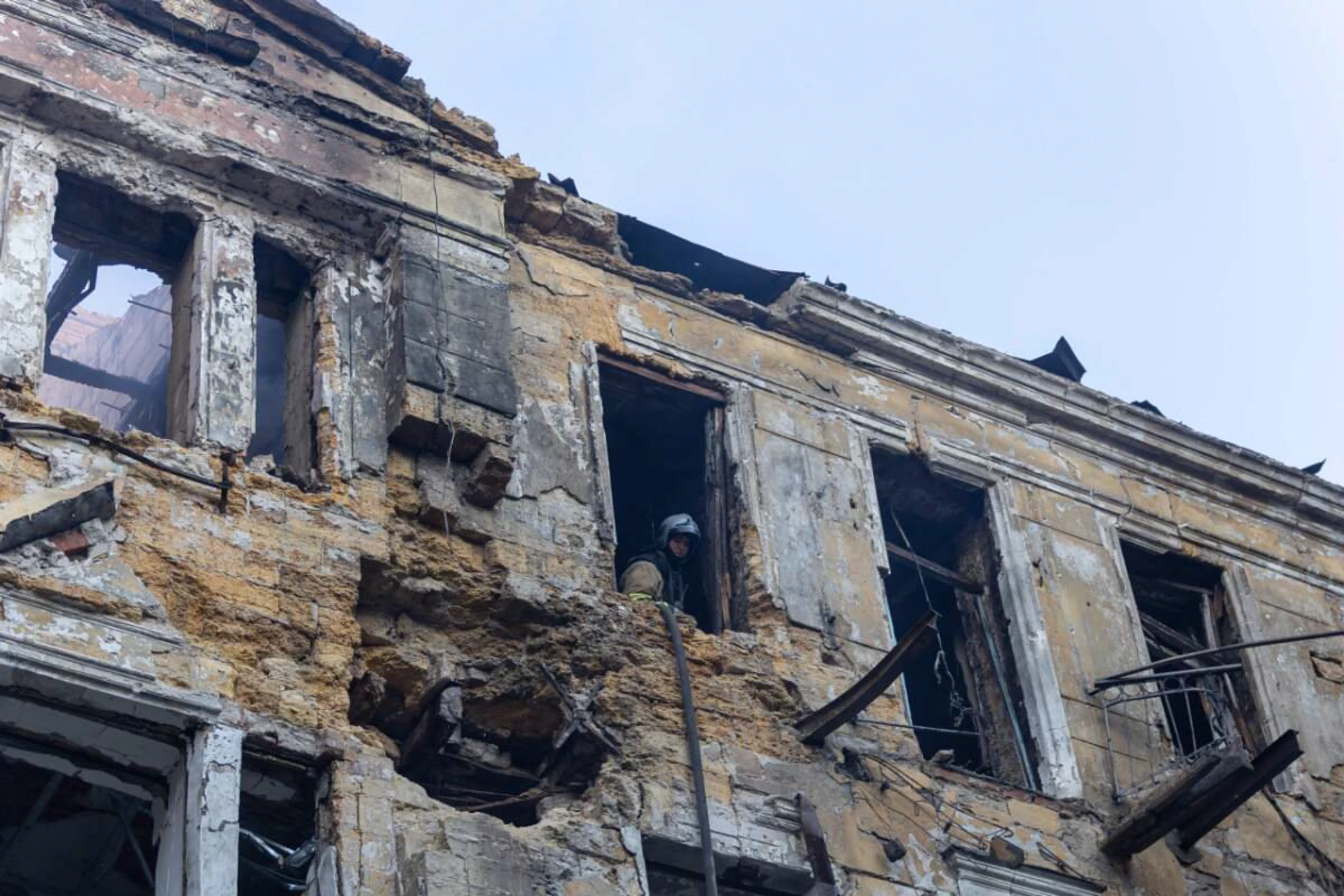 Ukraine und Russland greifen Häfen an