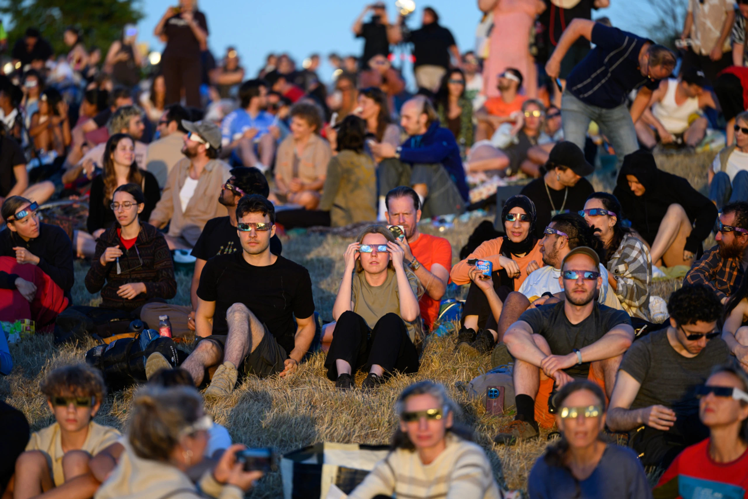 Sonnenfinsternis zog Millionen Menschen in Europa an