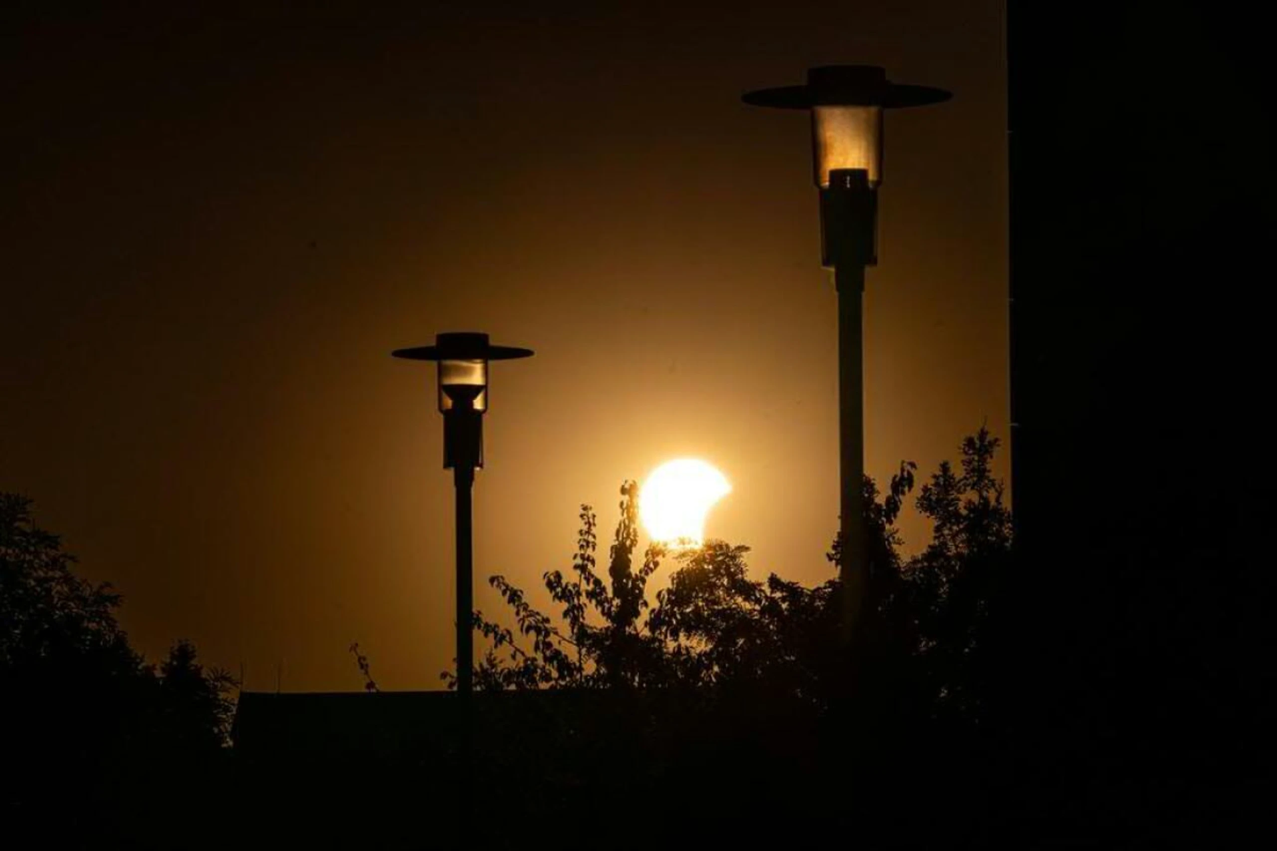 Sonne und Mond brachten das Publikum zum Staunen und Raunen