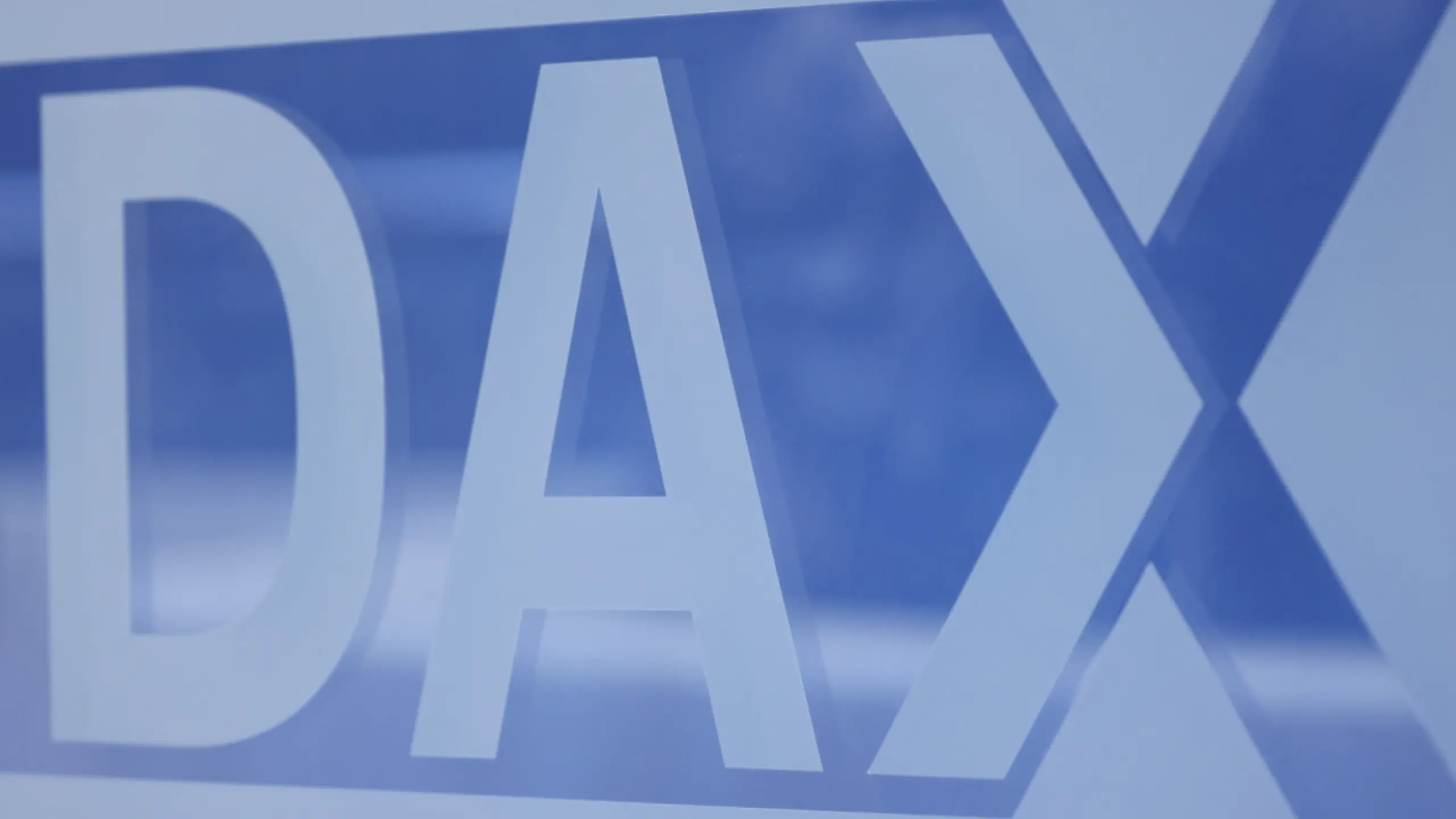 DAX-Konzerne trotzen US-Zollstreit und Iran-Krieg