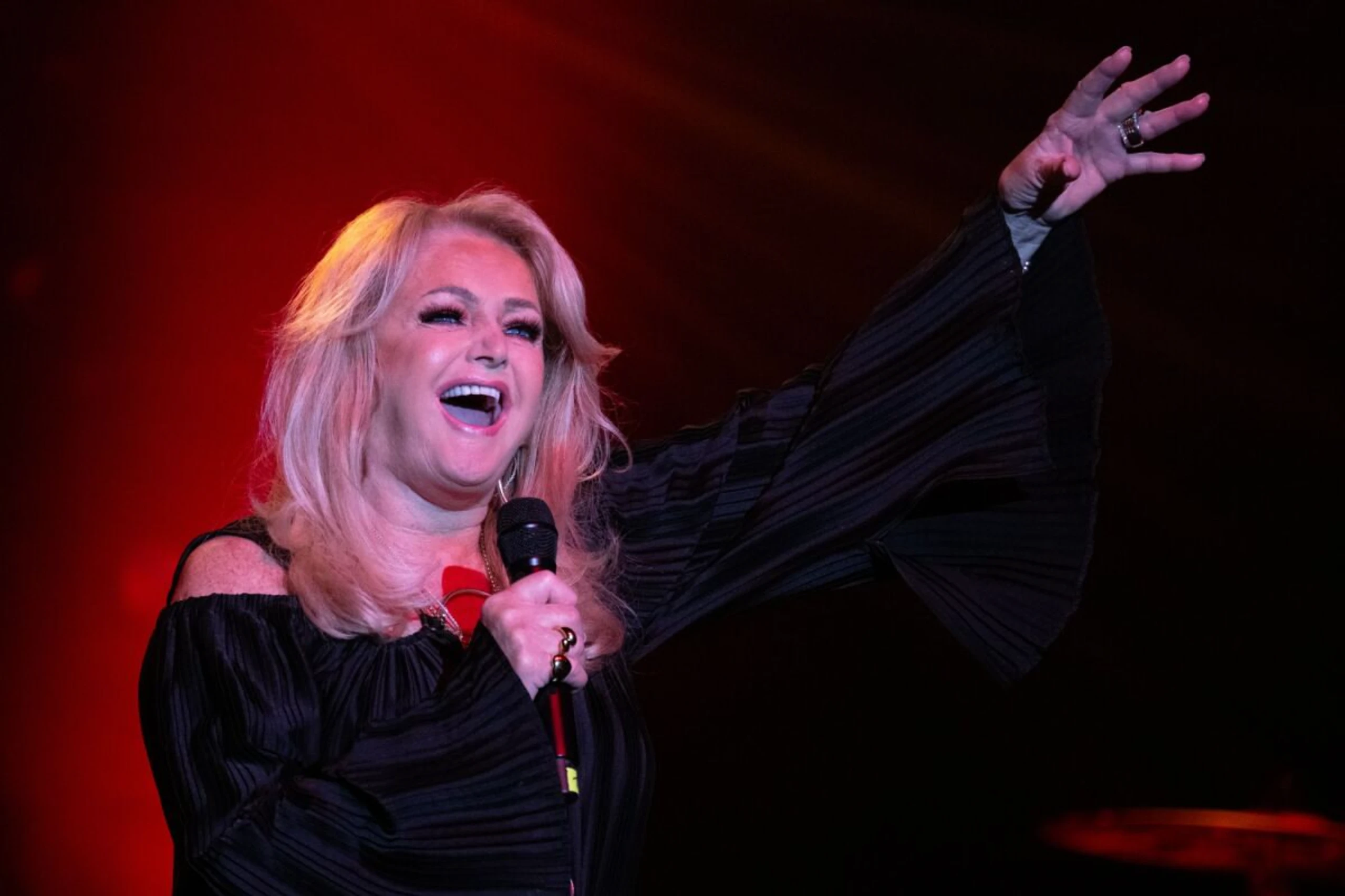 Bonnie Tyler bei einem Konzertauftritt im Jahr 2023