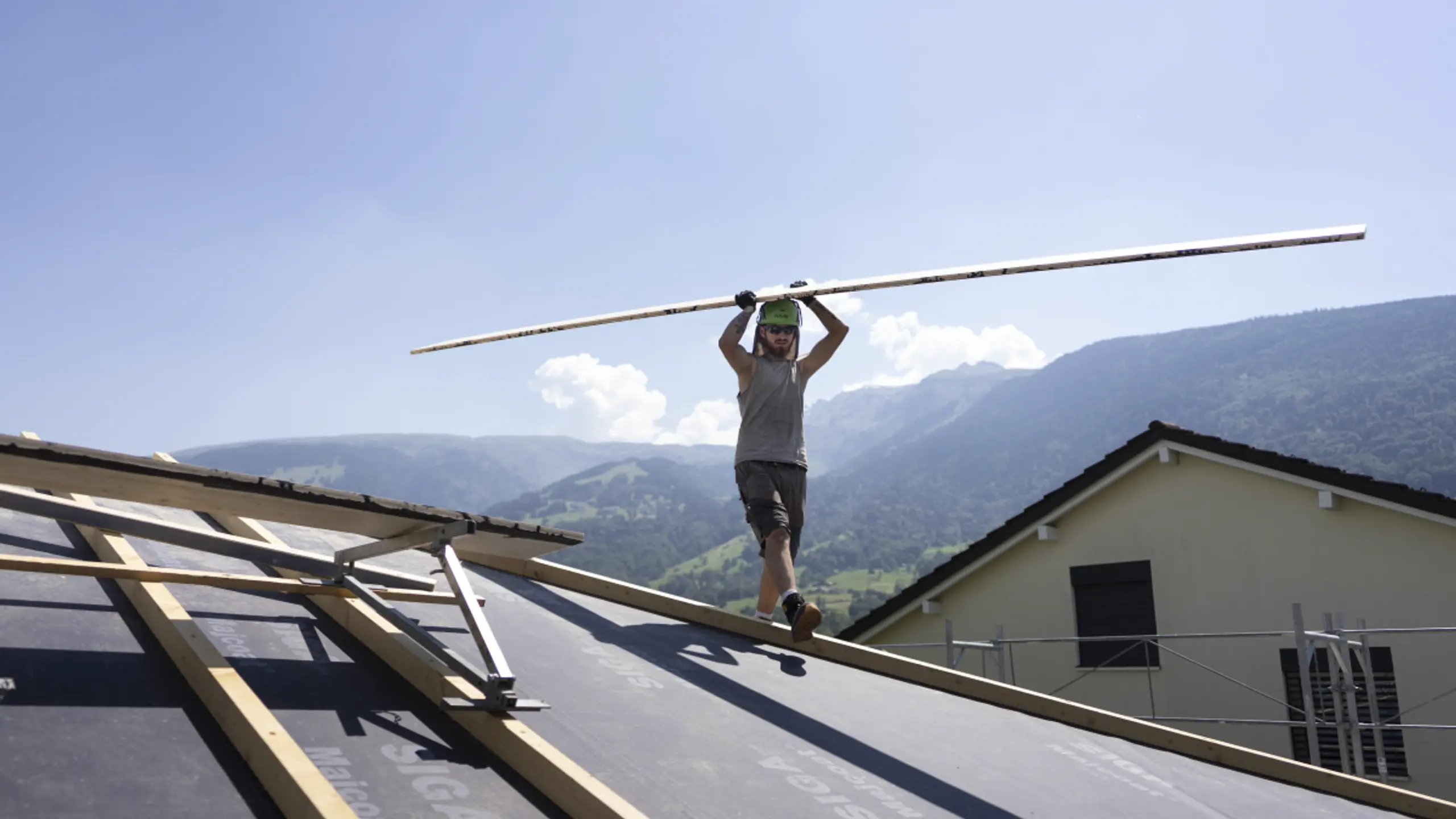 © KEYSTONE, GAETAN BALLY, Apa Anhebung um durchschnittlich 1,2 Prozent