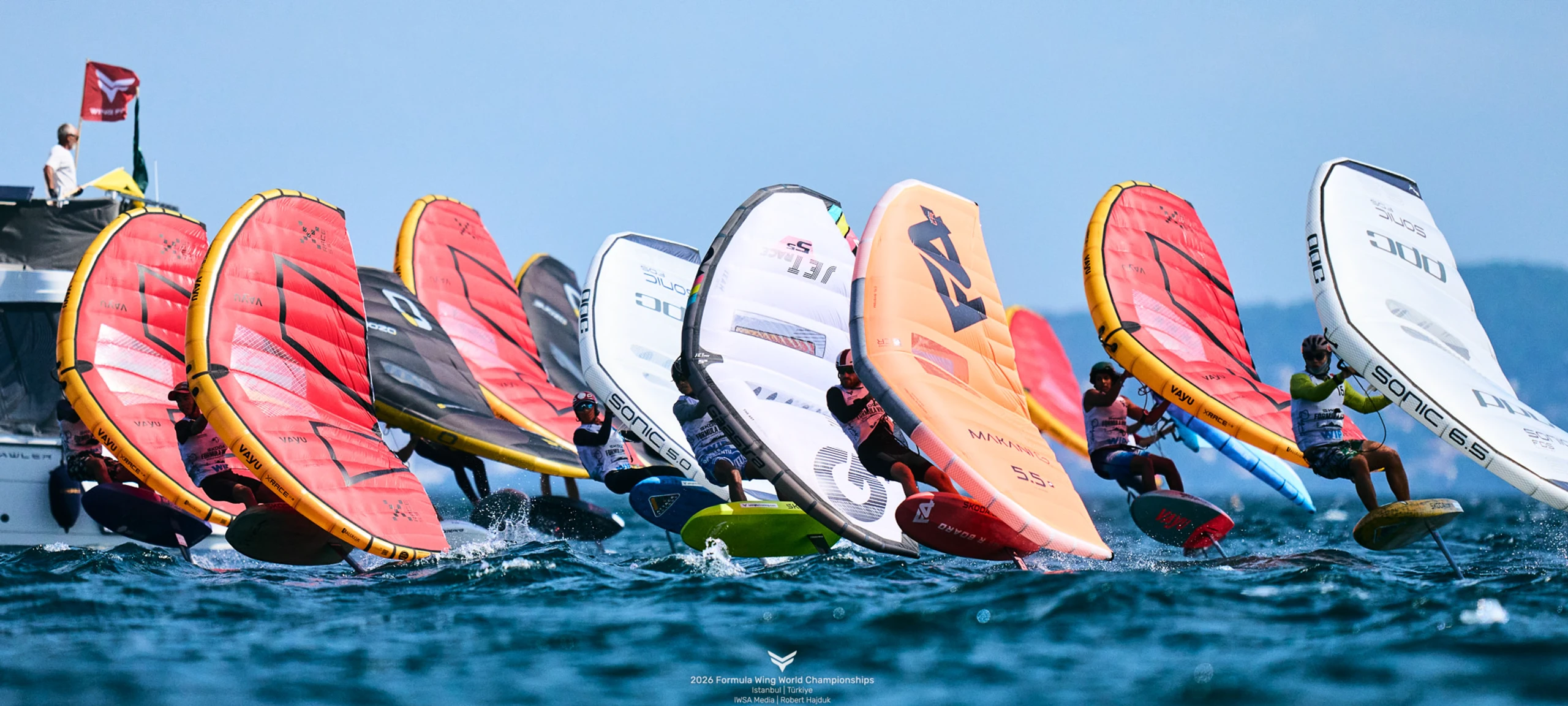 Neue Weltmeister im WingFoil gekrönt