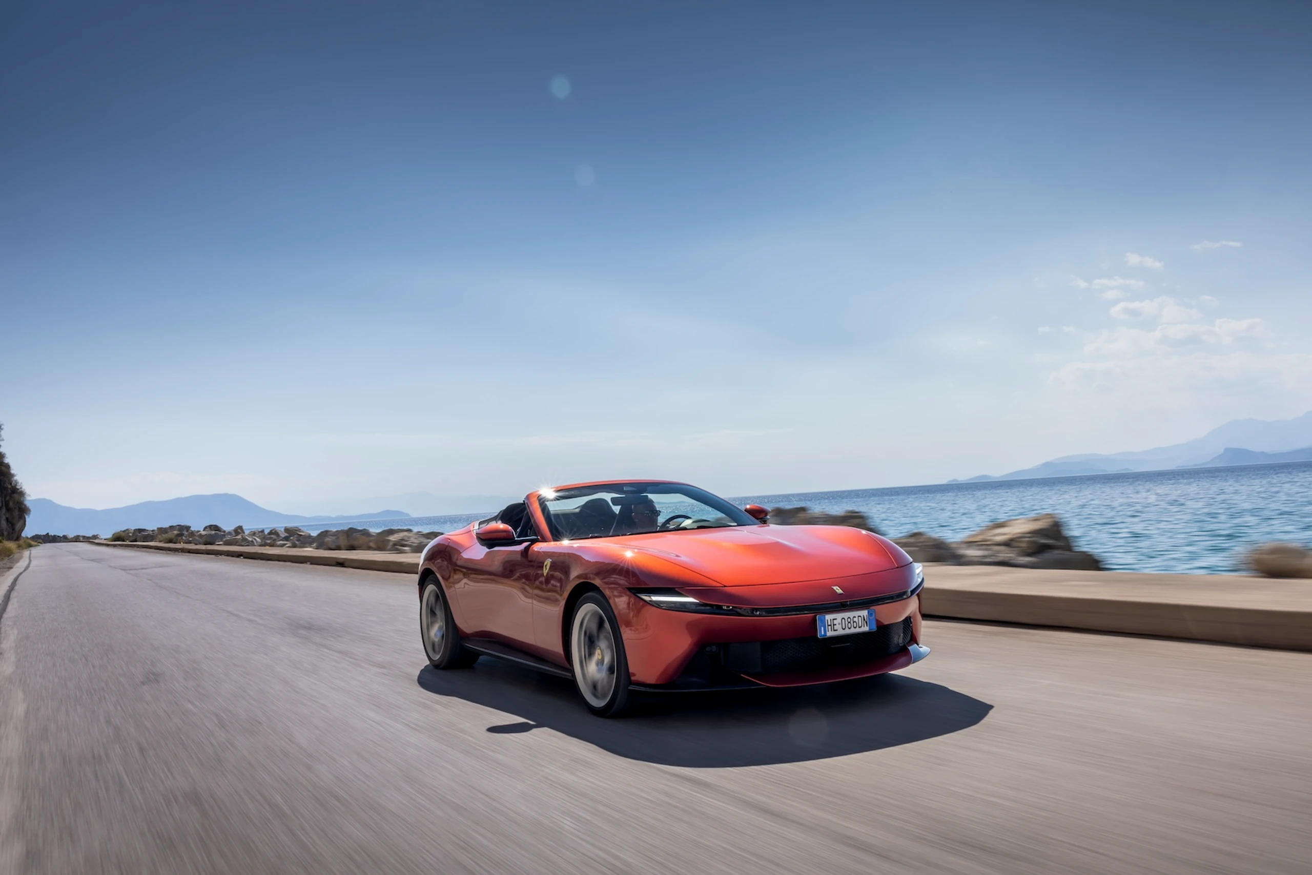 Neu Ferrari Amalfi Spider