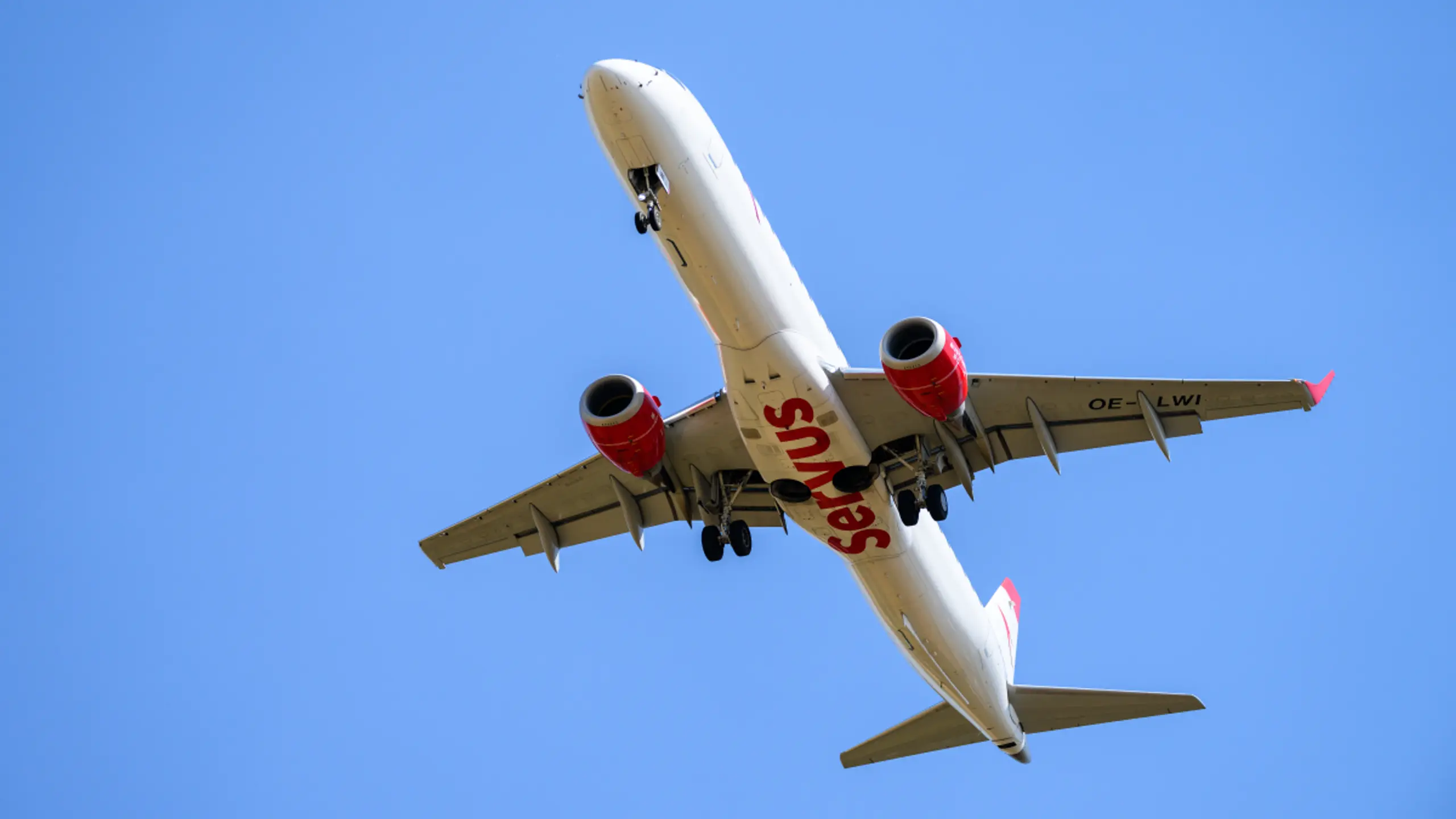 © MAX SLOVENCIK, Themenbild, Apa Flughafen Wien machte im Halbjahr mehr Gewinn