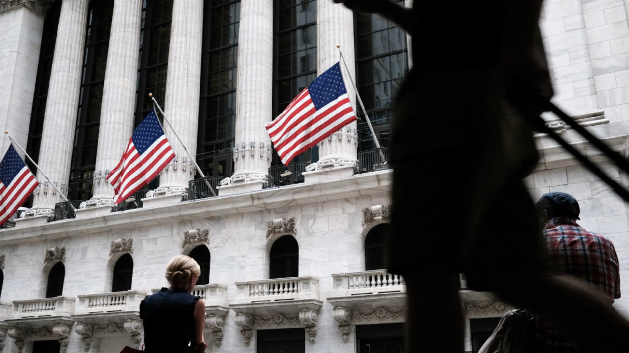 © GETTY IMAGES NORTH AMERICA, SPENCER PLATT, Apa Volkswirte hatten im Schnitt mit 210.000 Anträgen gerechnet