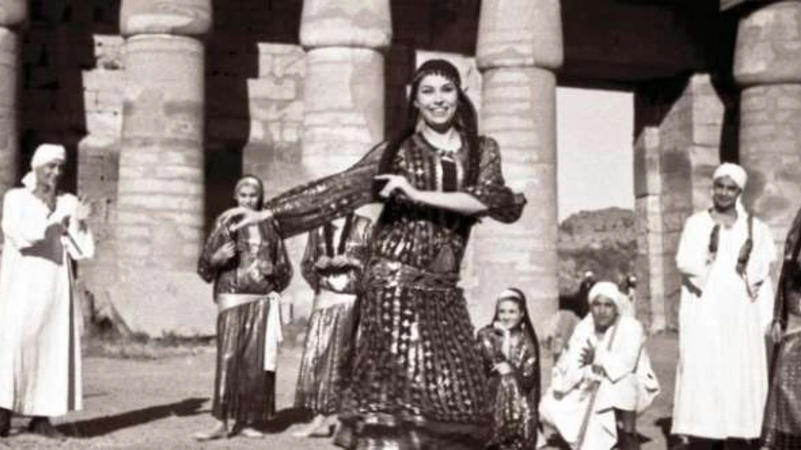 غرام في الكرنك