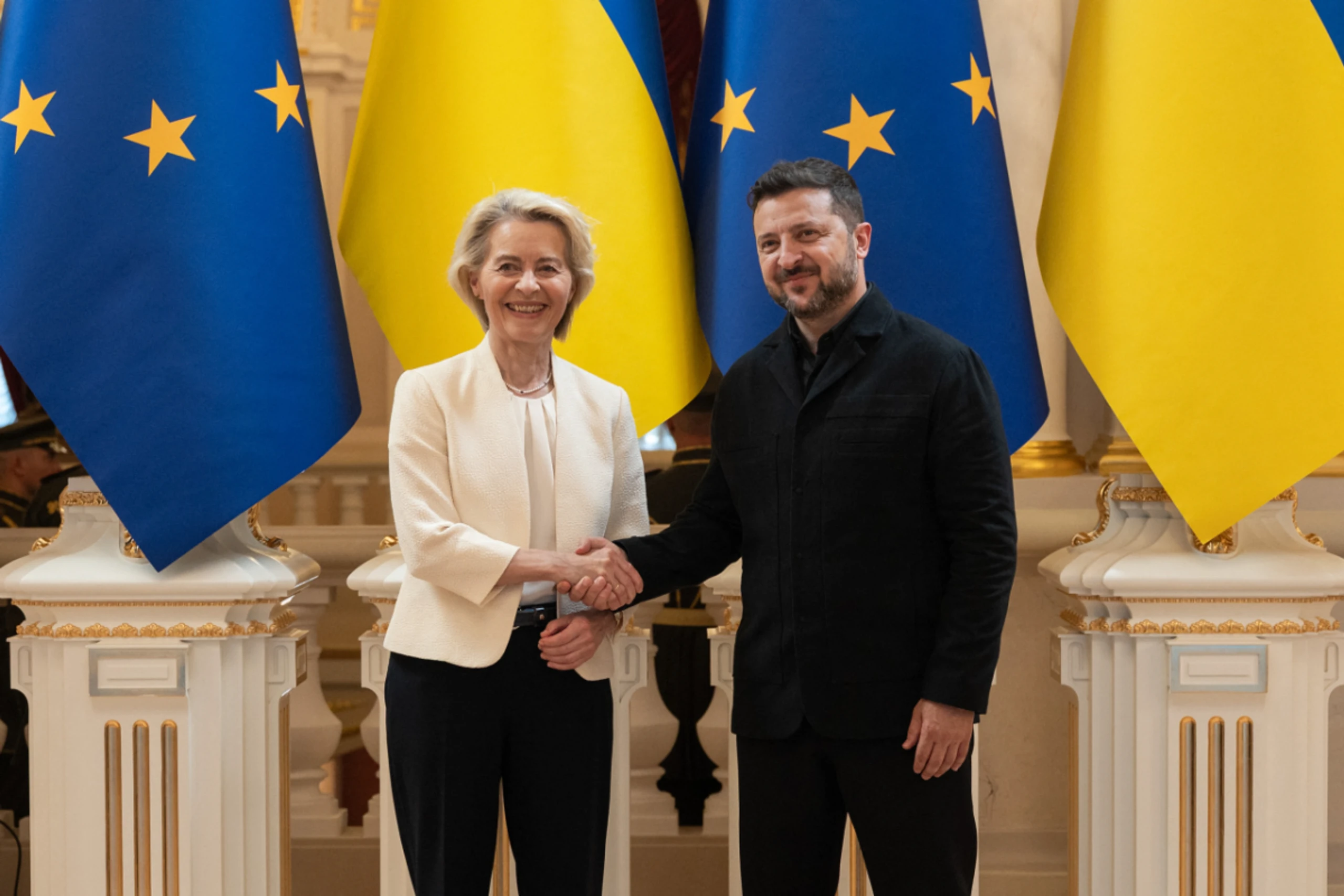 Von der Leyen sichert der Ukraine weitere Untersützung zu (Archivbild)