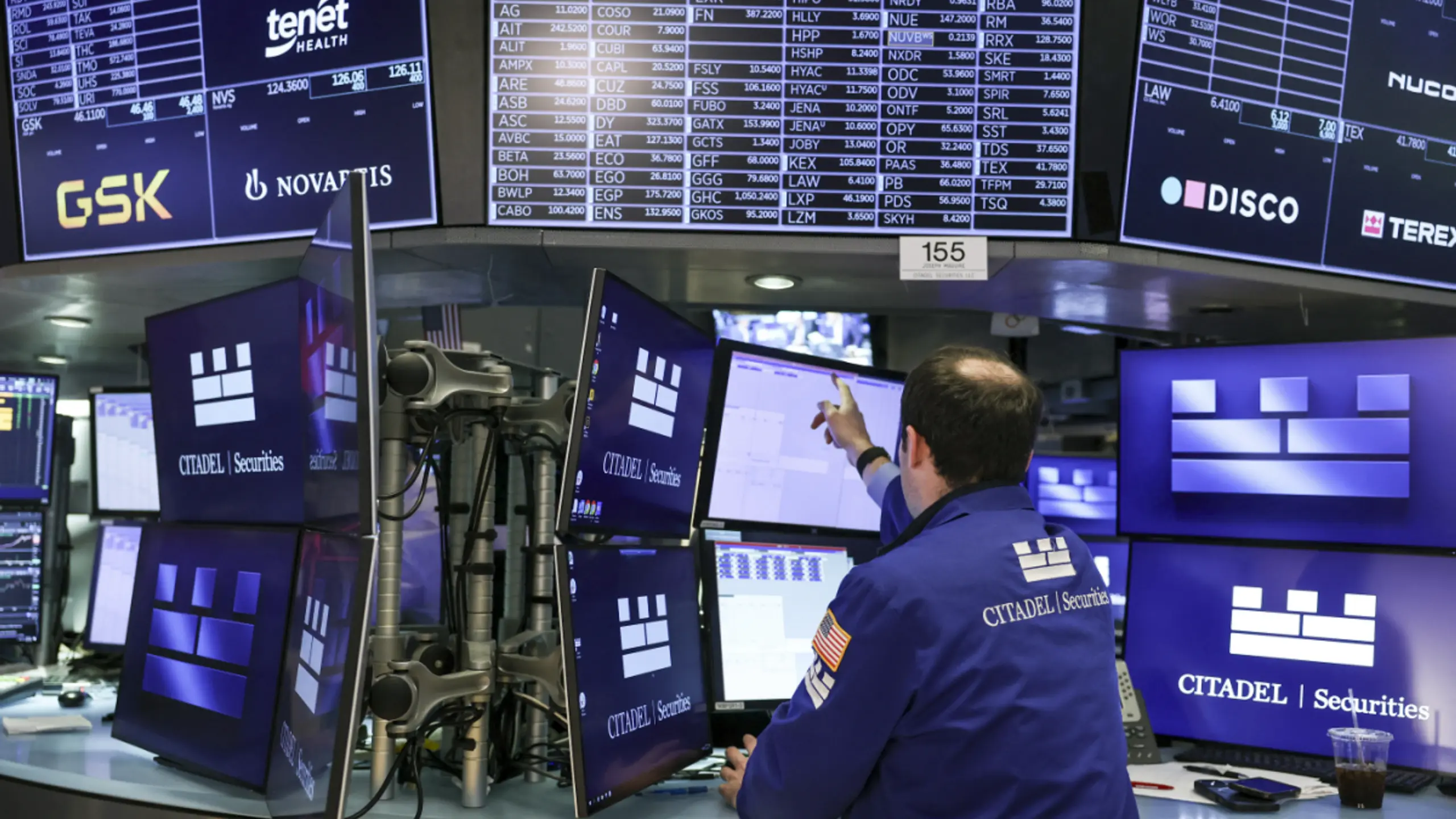 Nasdaq verliert wegen schwachen Chipwerten - Dow Jones etwas höher