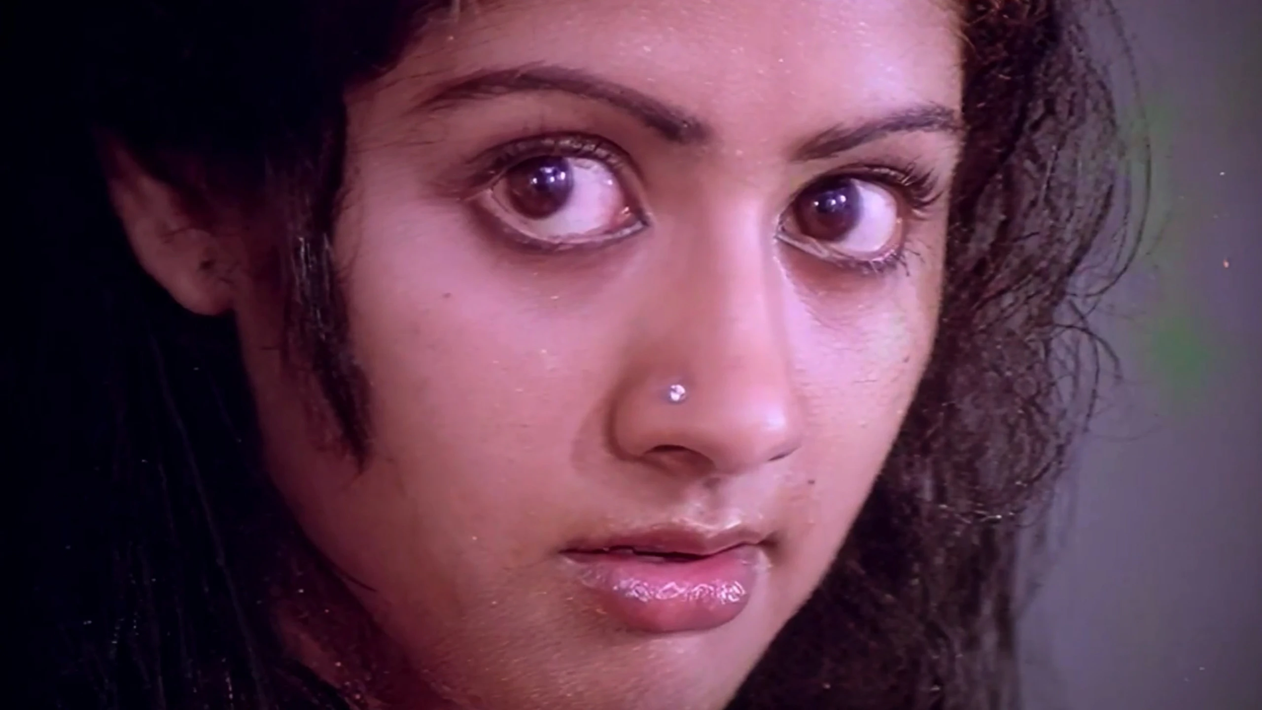 Varumayin Niram Sivappu