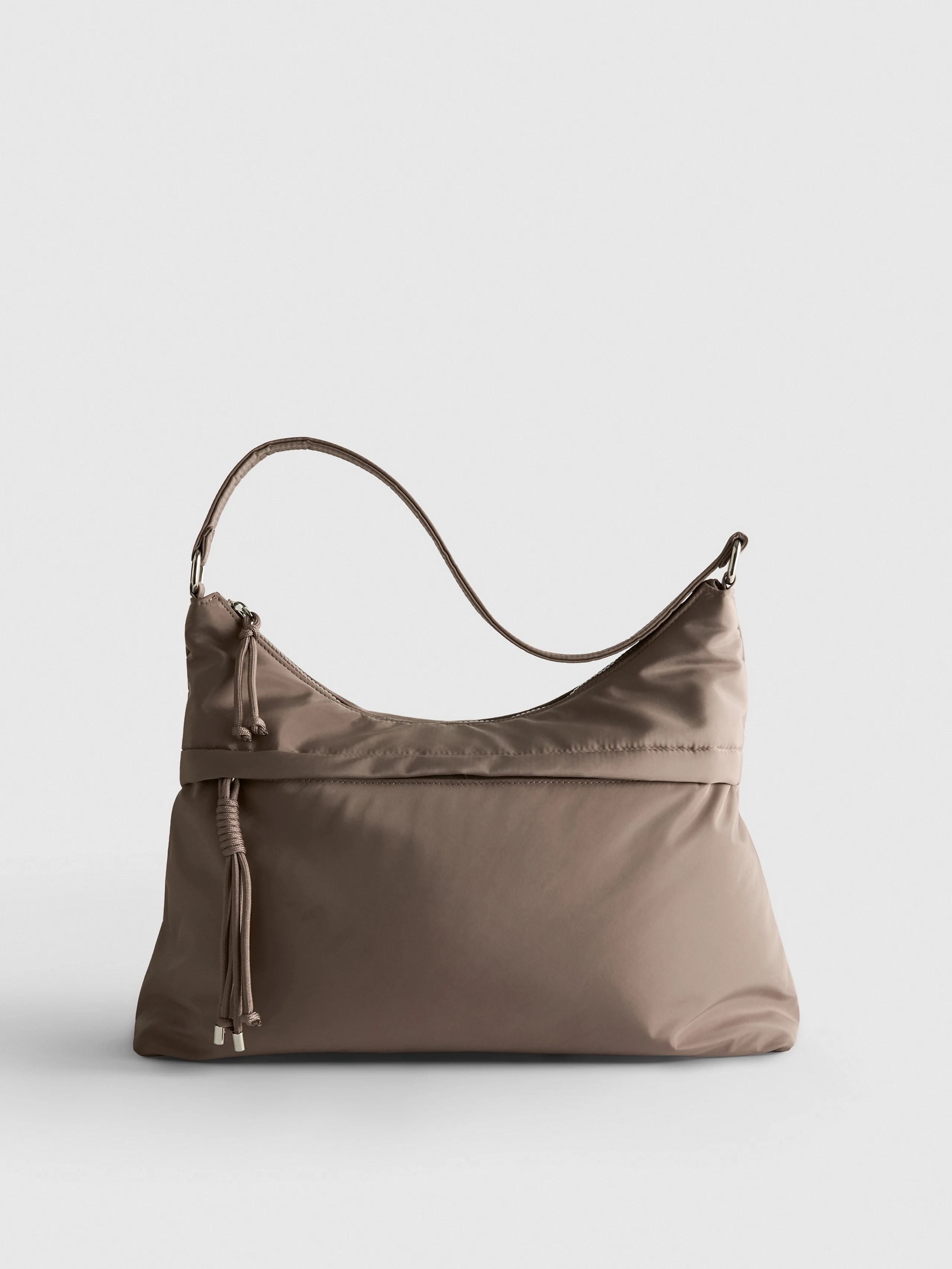 © Primark Blurred image background