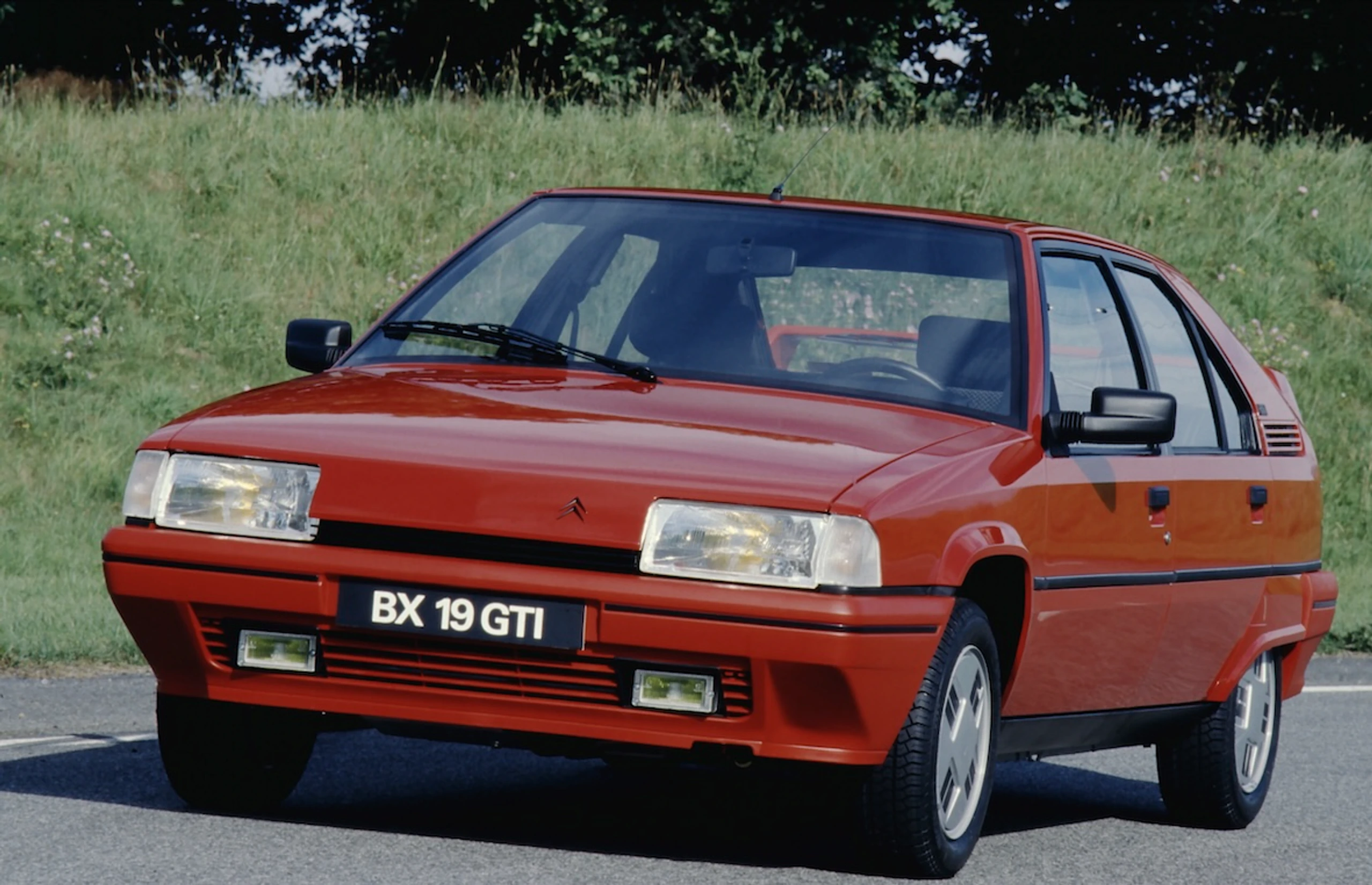 Citroën BX GTi: Sportlimousine mit Hydropneumatik wird 40