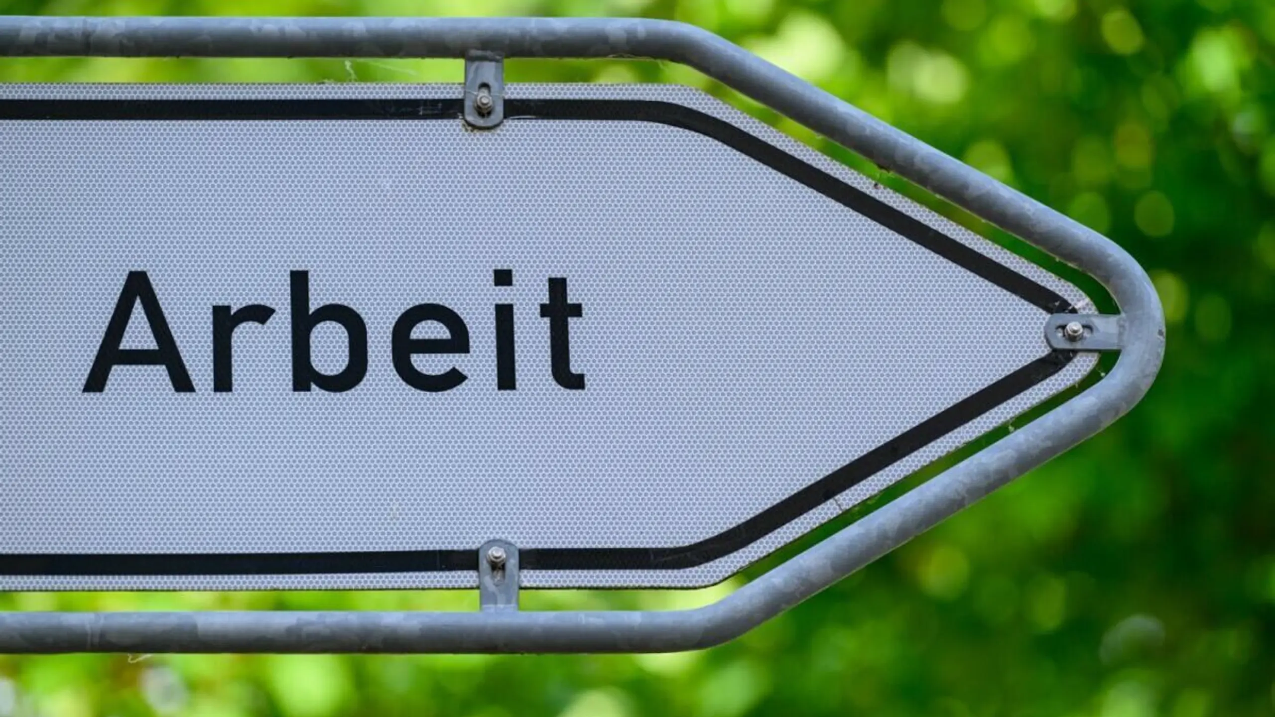 © DPA, Patrick Pleul, Apa Signale für stärkeres Wachstum der deutschen Wirtschaft