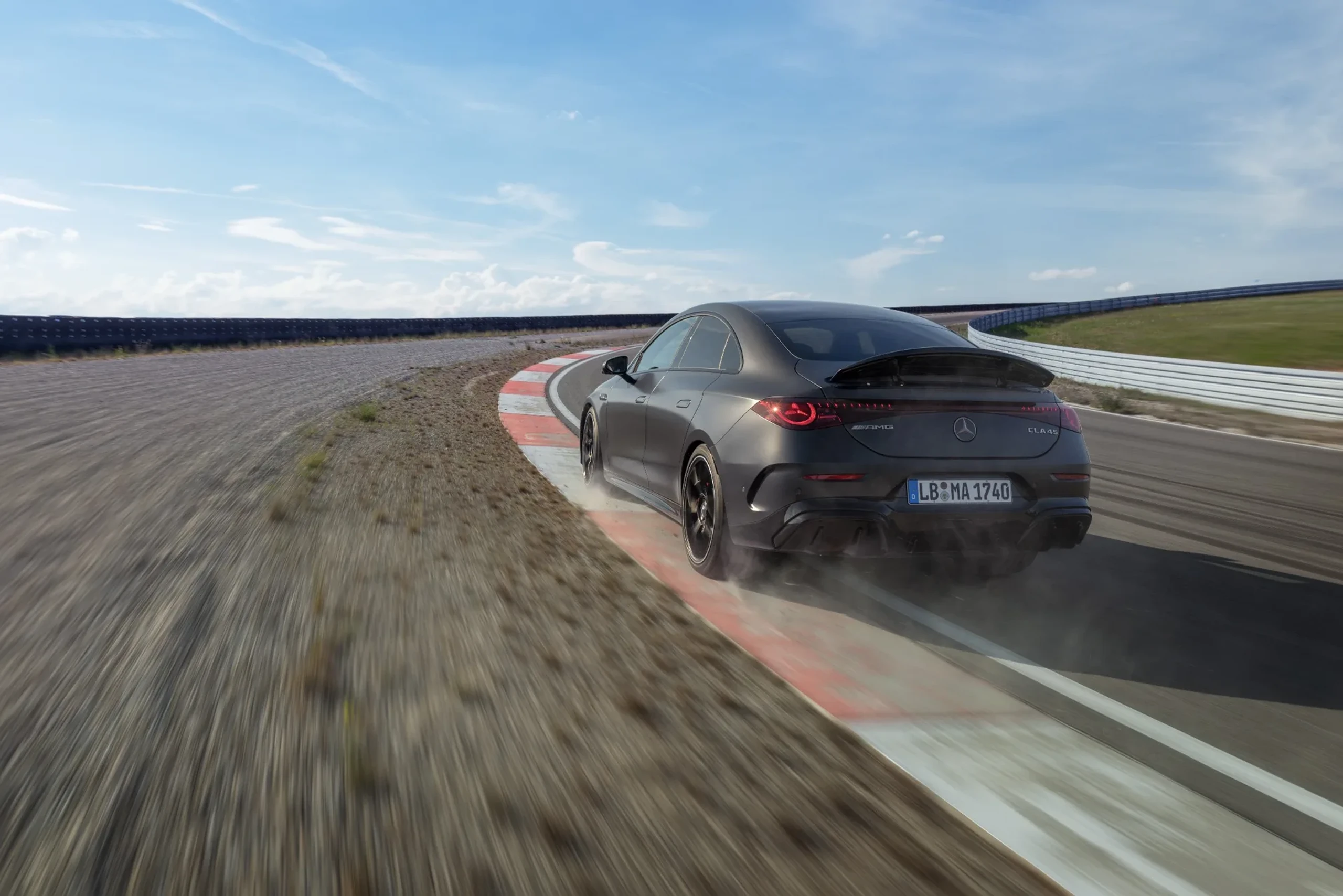 Mercedes-AMG CLA 45 4MATIC+: Nordschleifenrekord, 680 PS, 670 km Reichweite – und ab sofort bestellbar