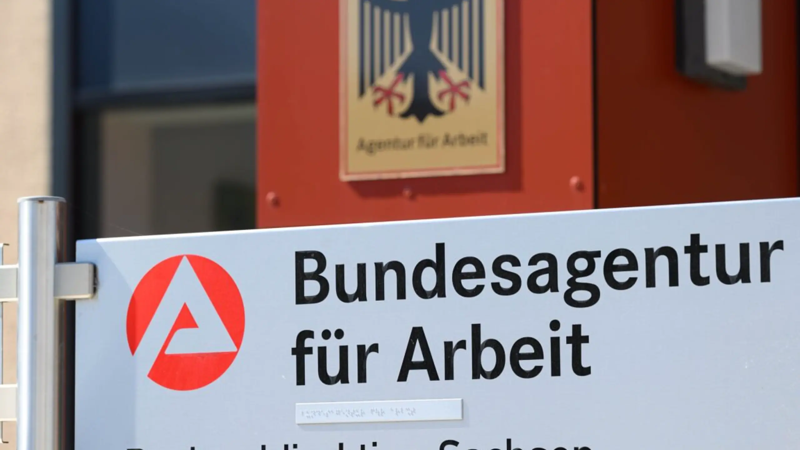 © DPA, Hendrik Schmidt, Apa Arbeitslosen-Zahl hatte im Juli erstmals drei Milillonen übersprungen