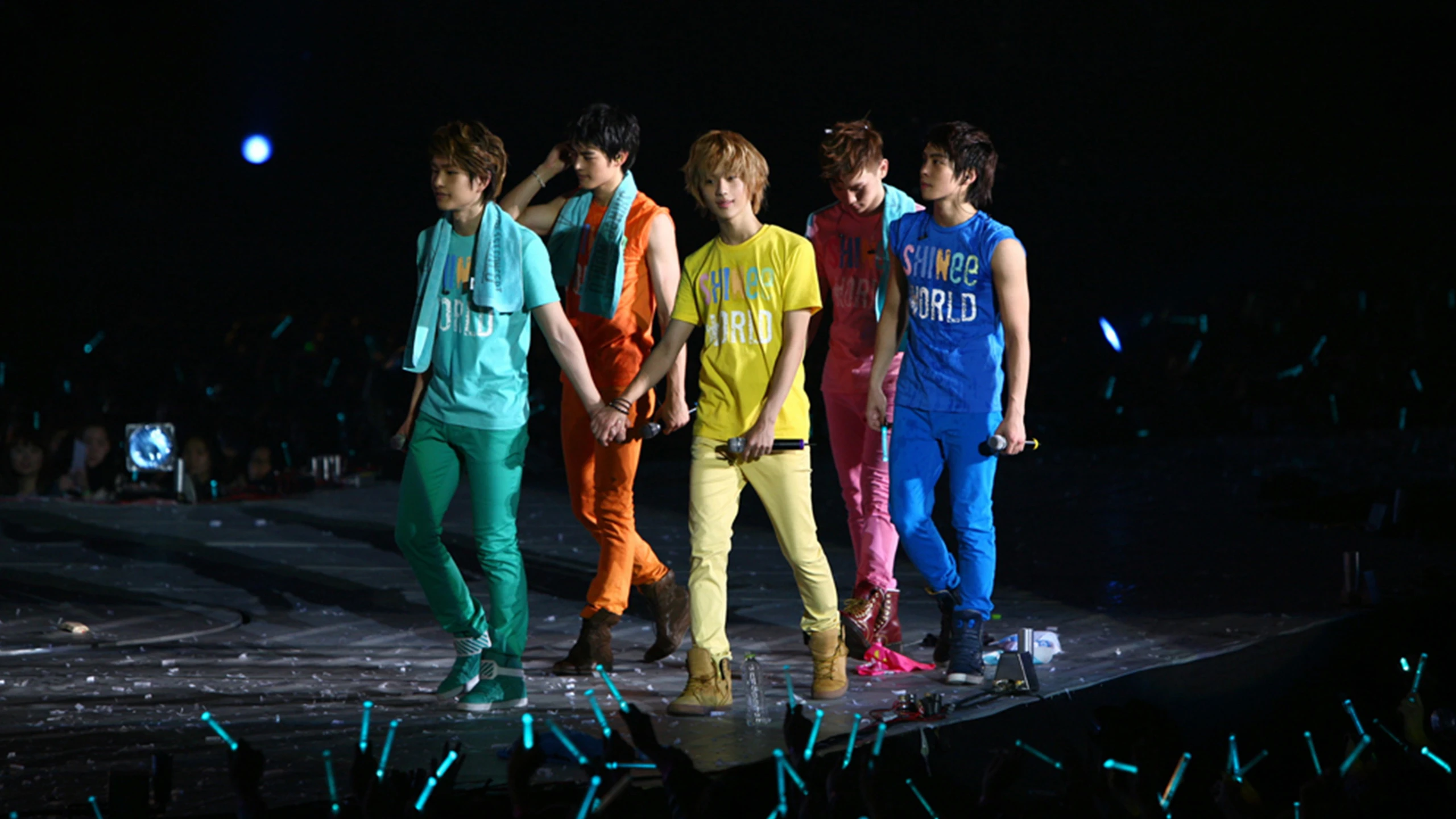 SHINee World