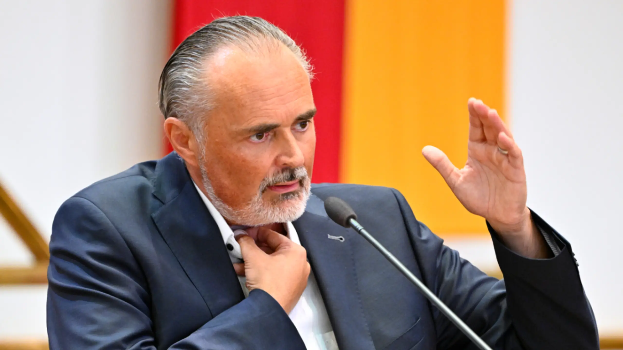 © HANS KLAUS TECHT, Apa Doskozil verteidigte bei seinem ersten Auftritt seine Finanzpolitik