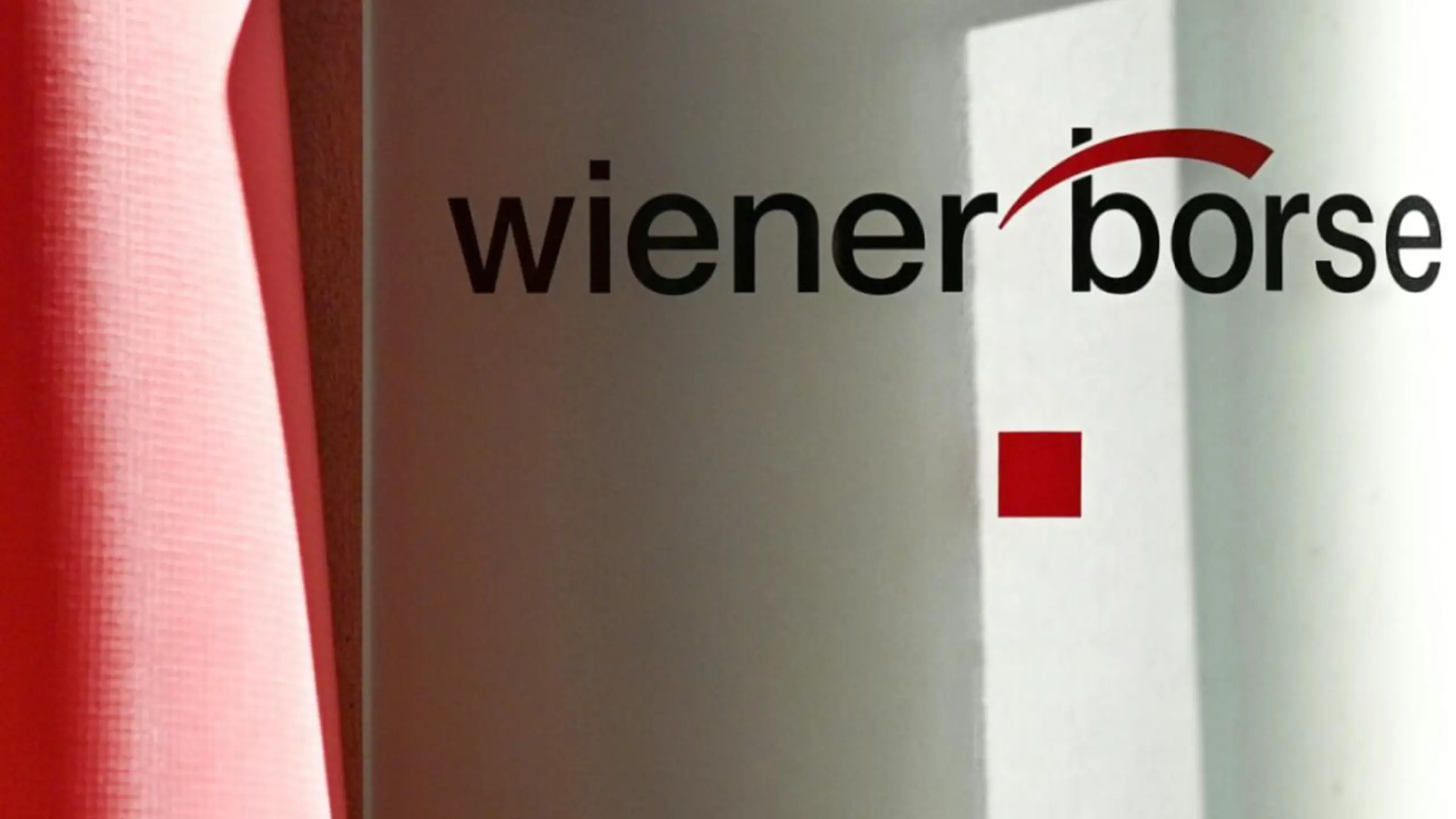 © HANS PUNZ, Themenbild, Apa Zumtobel nach Zahlen wenig verändert