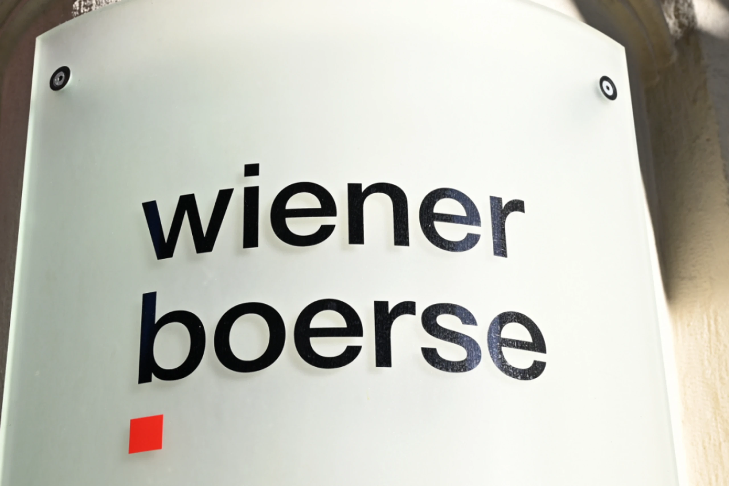 AT&S in starkem Sektor klar höher - Bankwerte im Minus