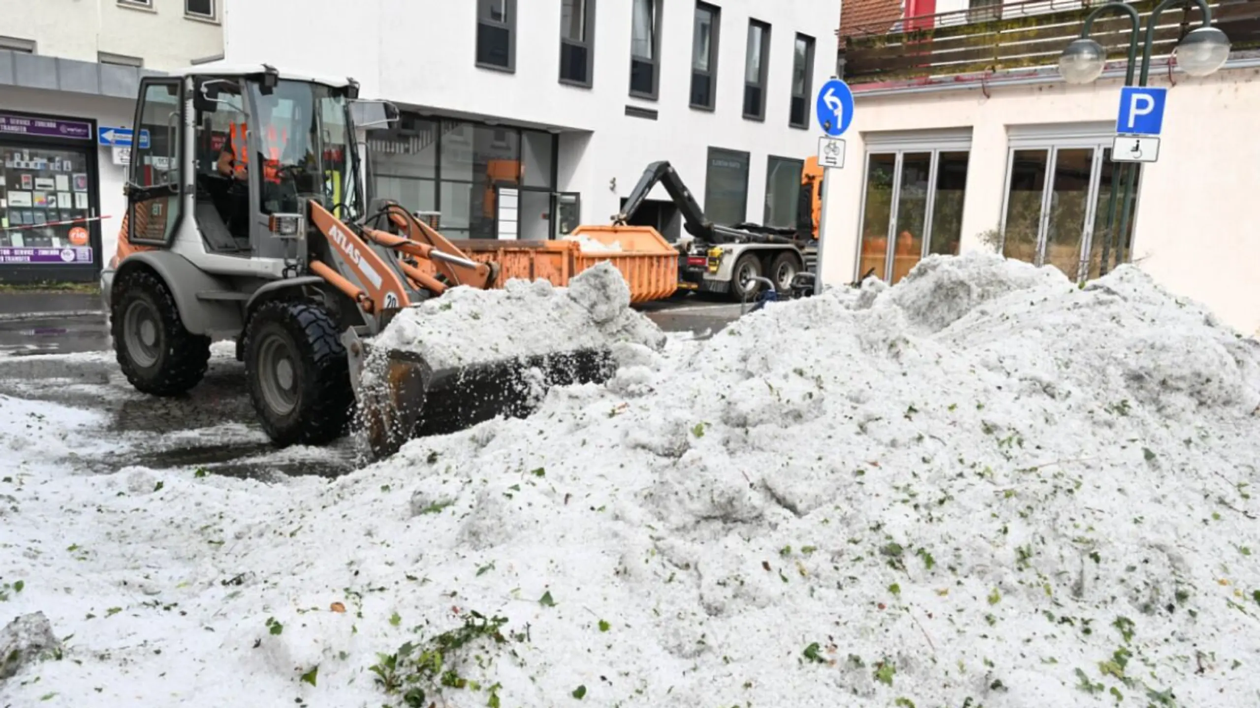 © DPA, Bernd Weißbrod, Apa Prämien der Rückversicherer zuletzt dennoch gesunken