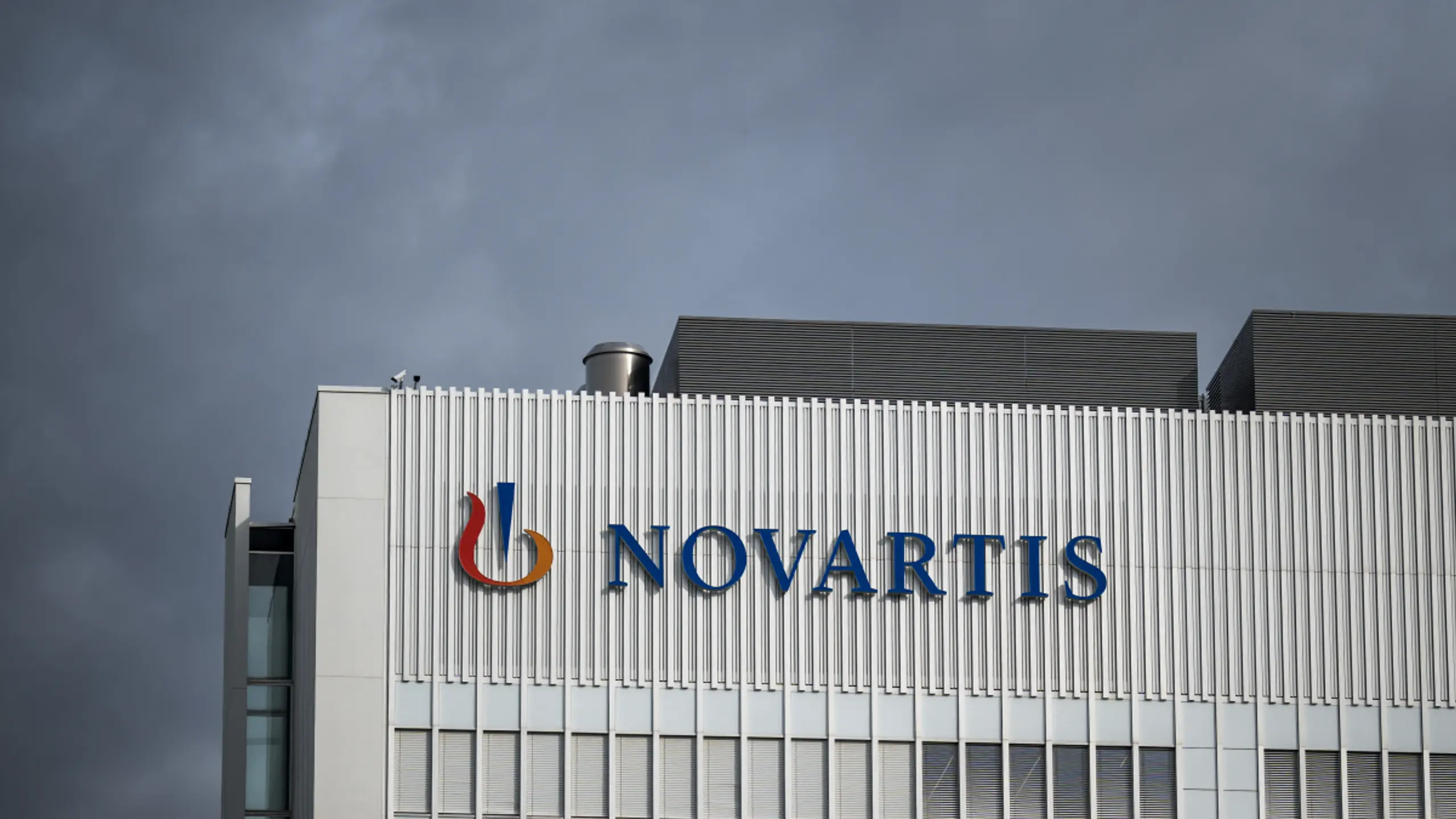 © AFP, FABRICE COFFRINI, Apa Studienmisserfolg trifft den Pharmakonzern