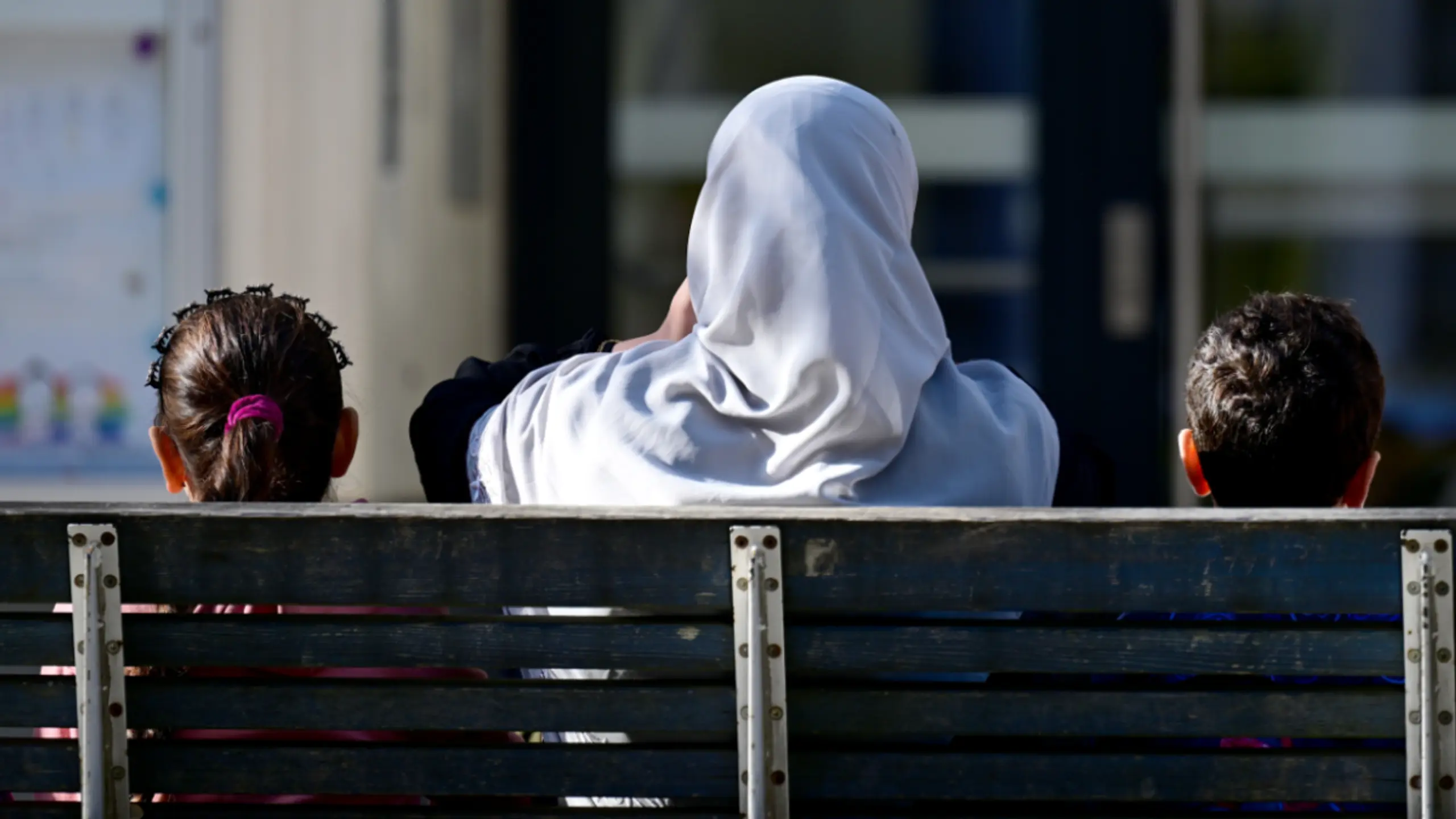 © Roland Schlager, Themenbild, Apa Für Mädchen bis 14 ist in der Schule das Kopftuch neuerdings tabu
