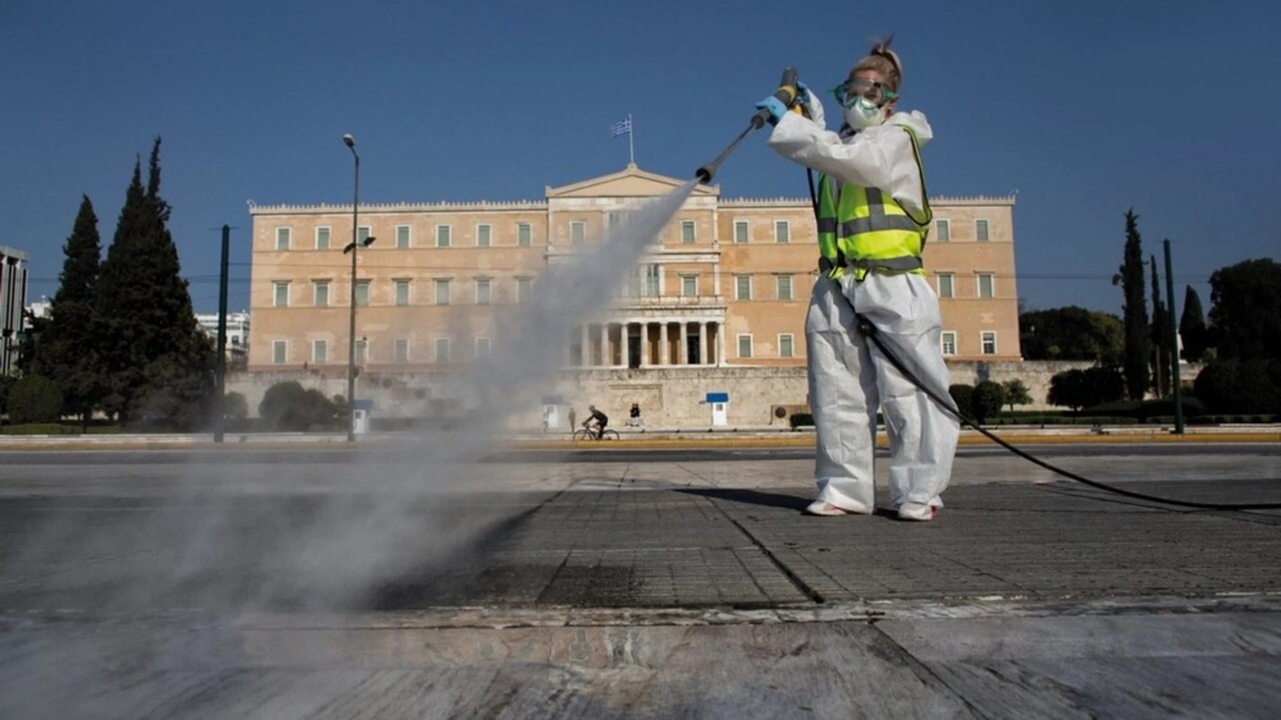 Παρόντες