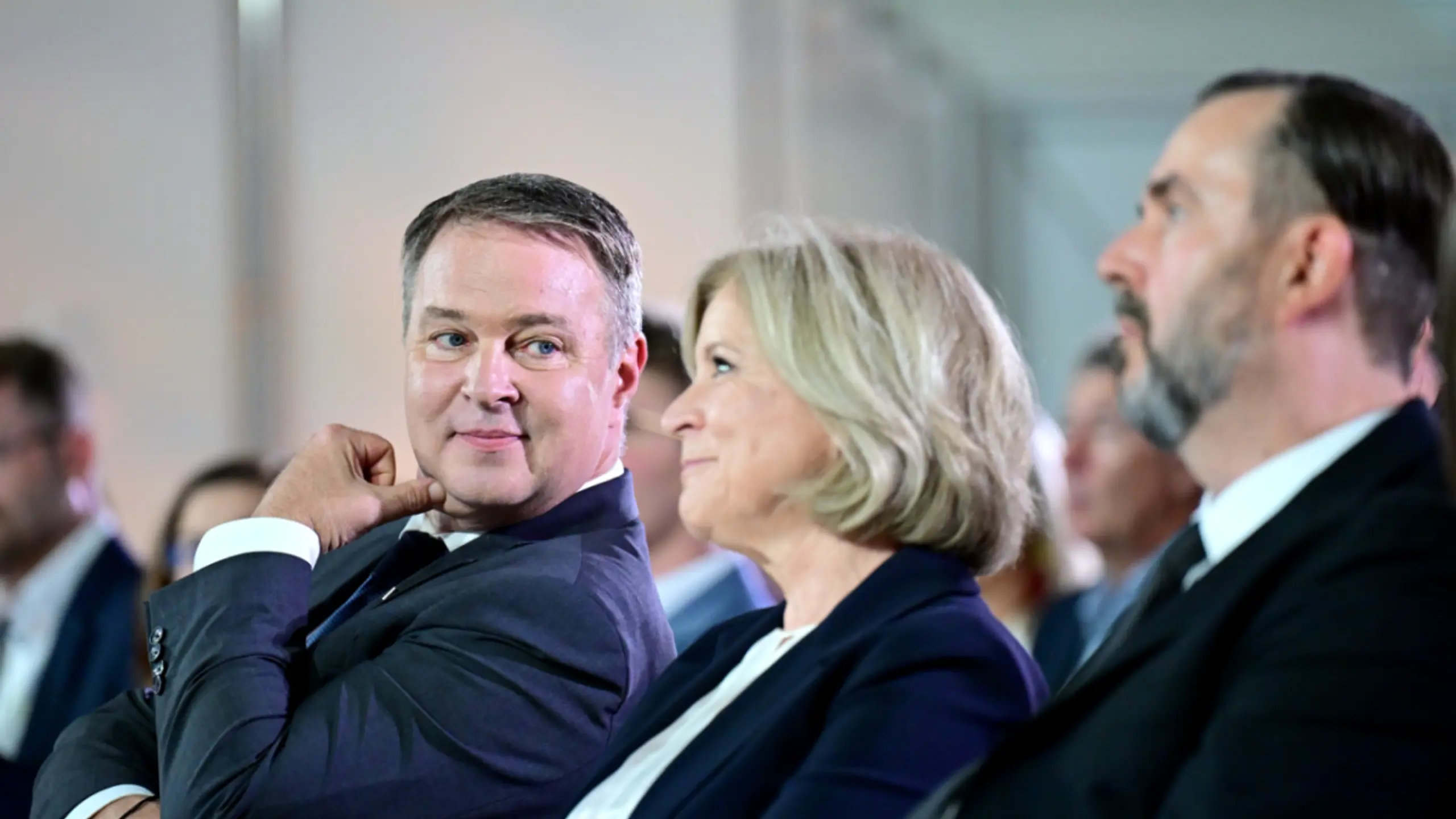 © Roland Schlager, Apa Medienminister Babler (l.), ORF-Chefin Thurnher und ihr Nachfolger Pig