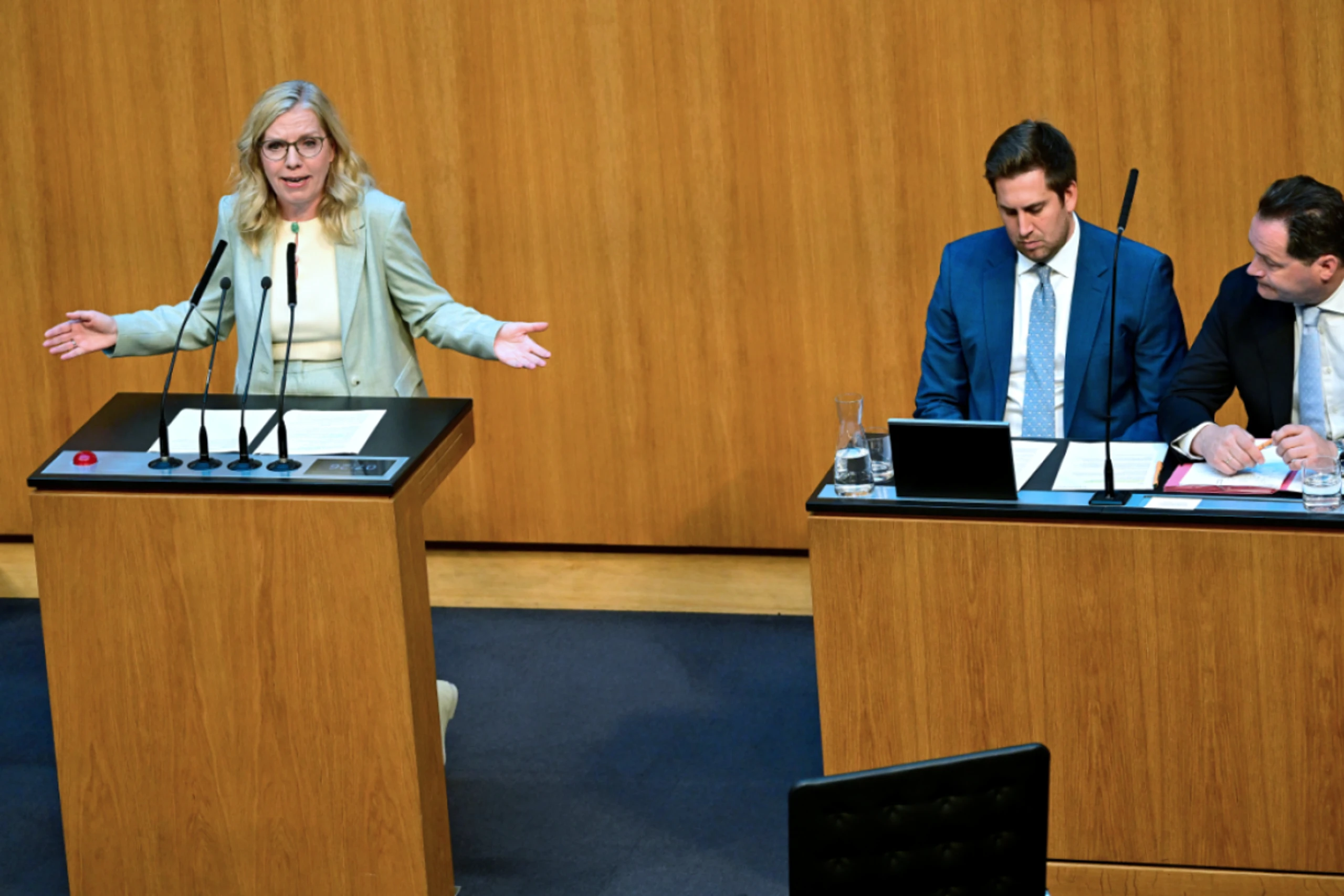 Gewessler nimmt sich Regierung vor
