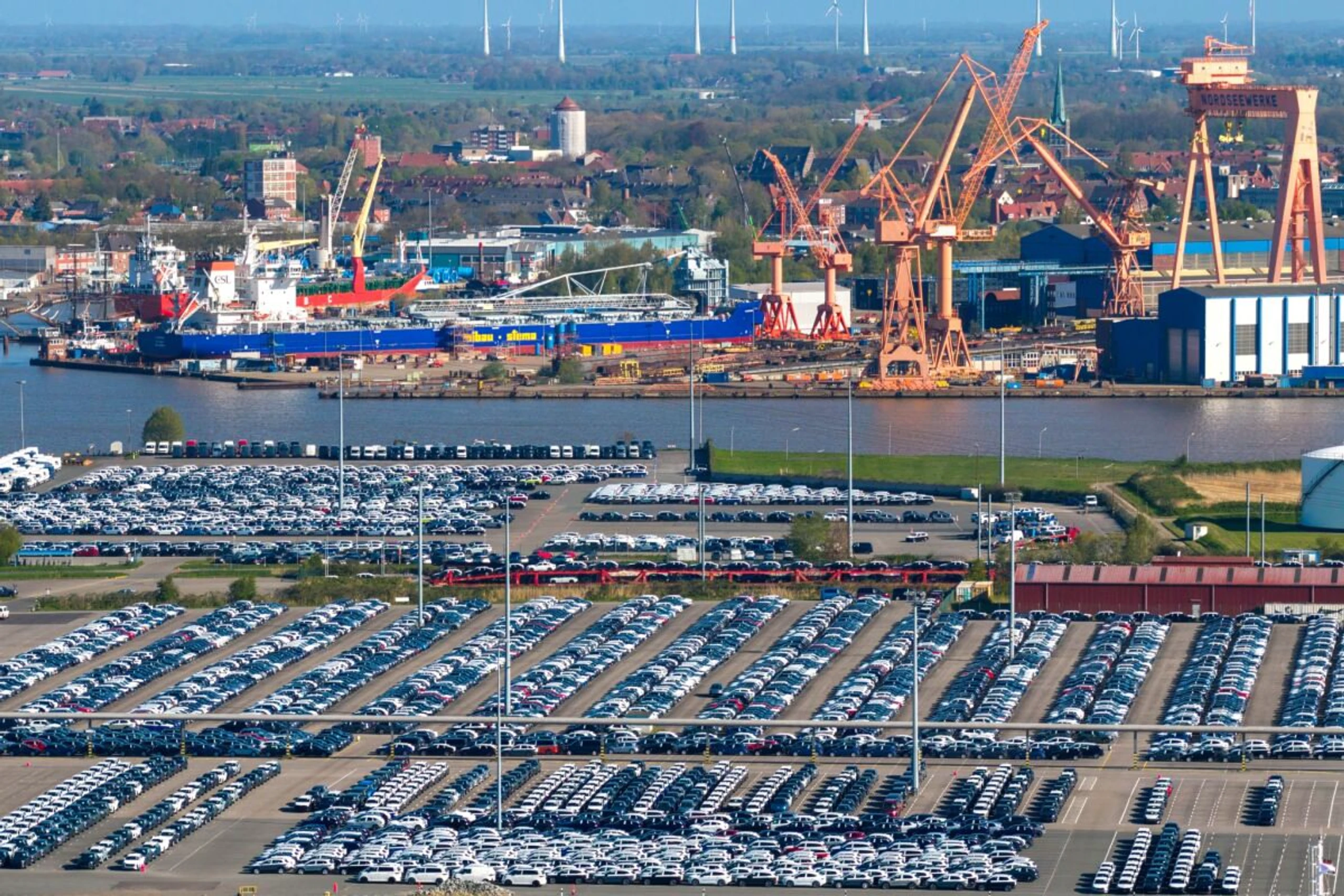 ++ ARCHIVBILD ++ Vorsichtiger Optimismus mit Blick auf deutsche Wirtschaft