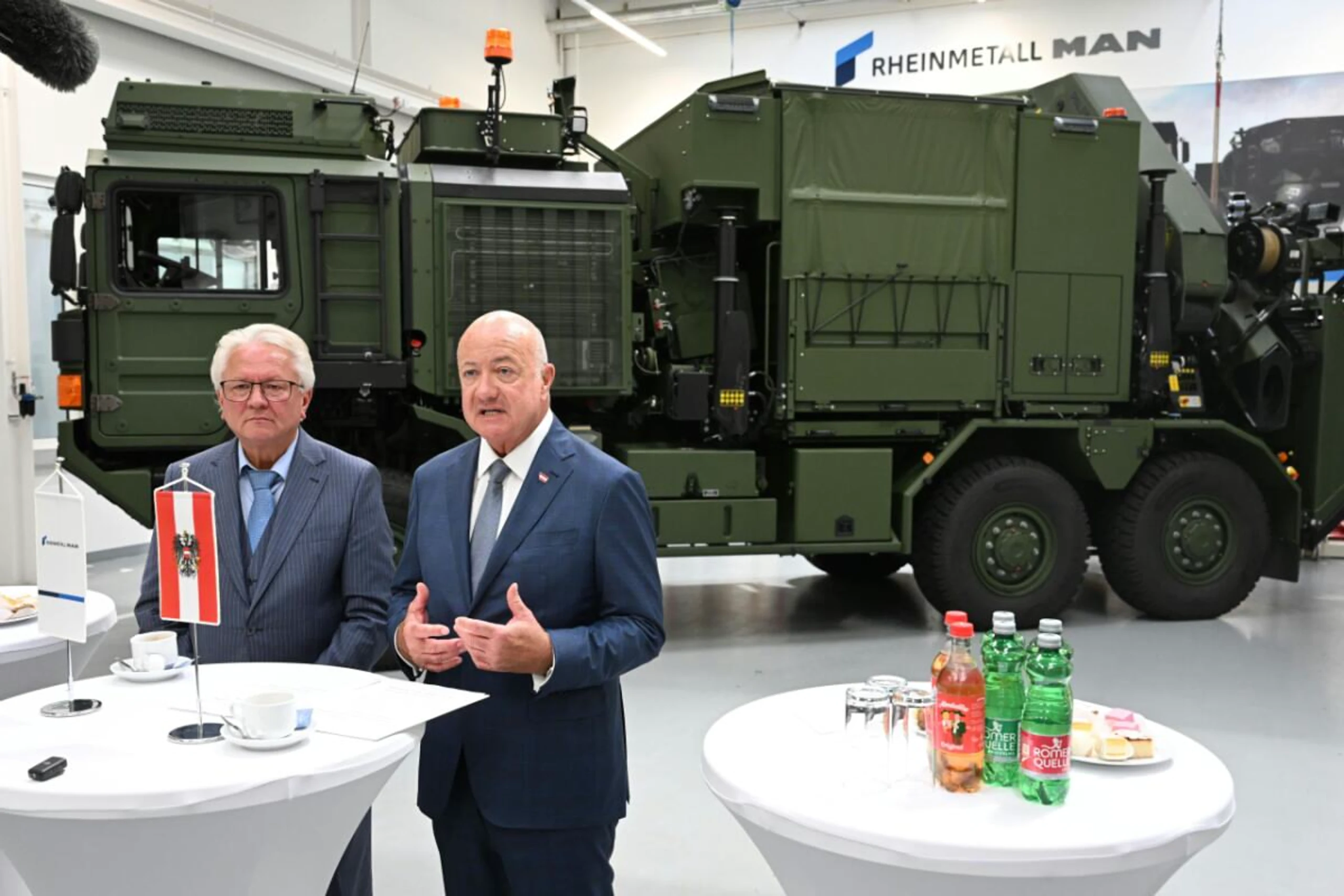 Am Standort Liesing werden Militär-Lkw gefertigt