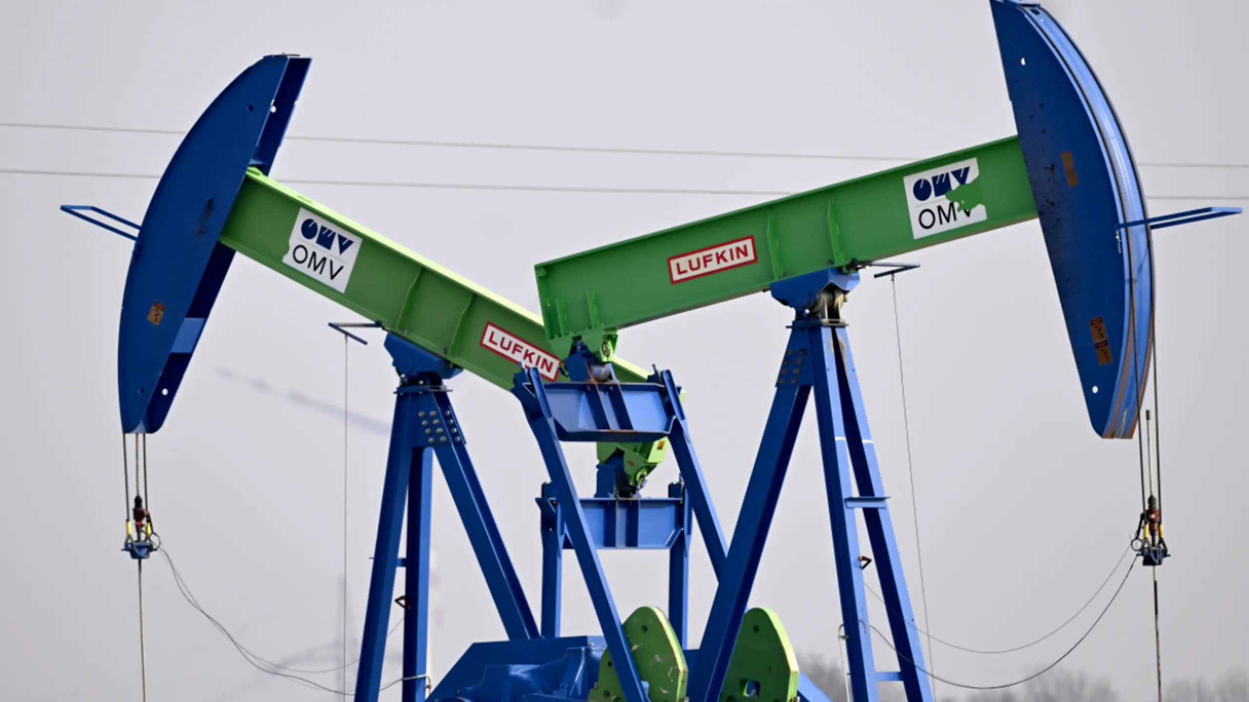 © HARALD SCHNEIDER, Themenbild, Apa Bald wird gepumpt