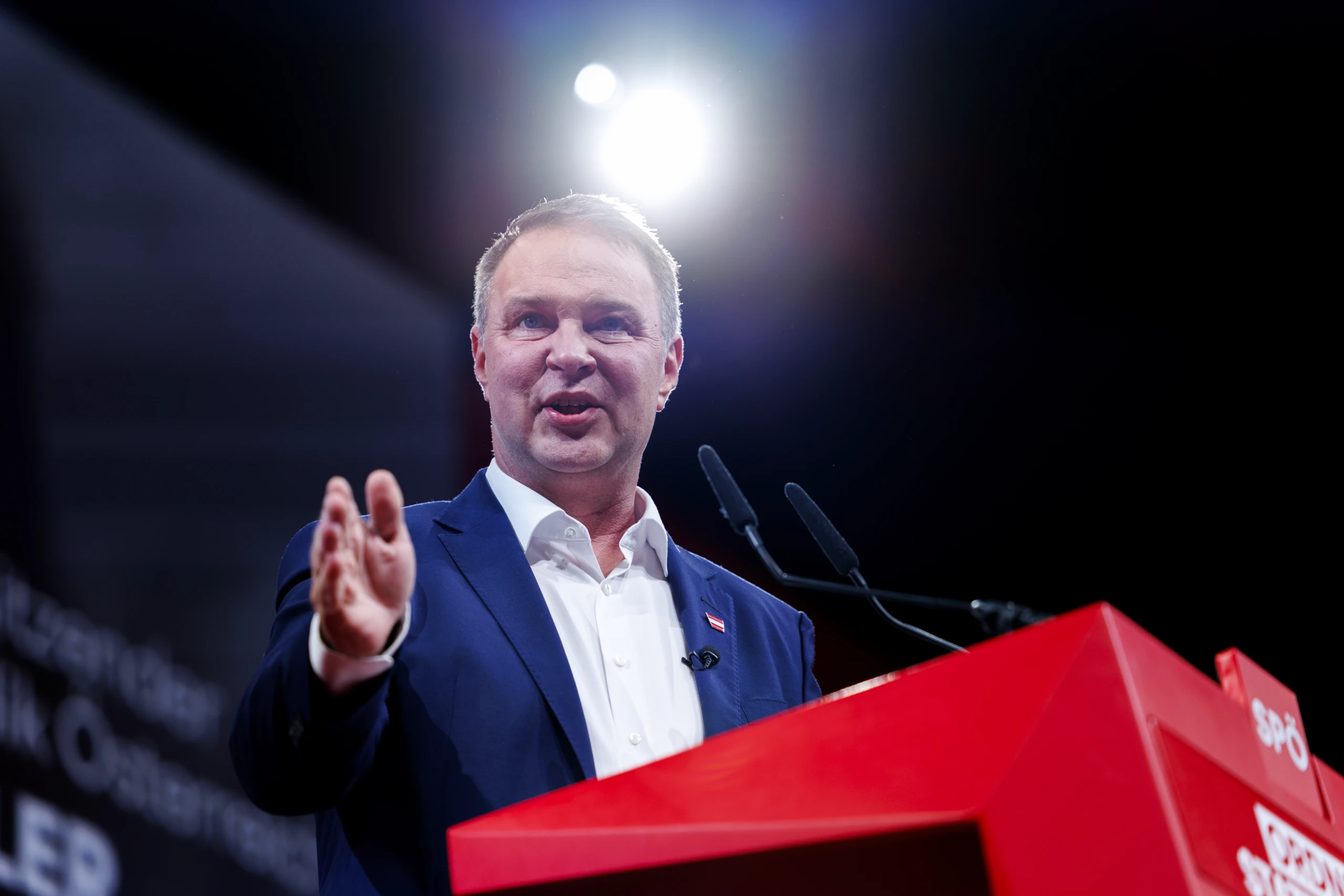 Andreas Babler, hier auf dem Bundesparteitag Anfang März, ist das Ergebnis einer inneren Zerrissenheit. Sie ist nach wie vor Teil des Problems