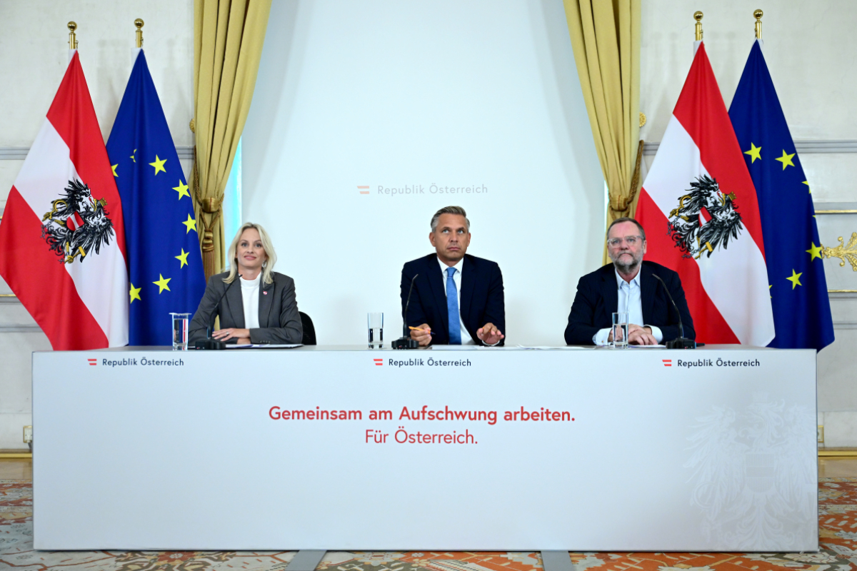 Regierung bei Strompreisdeckel und Industrie-Subventionen einig