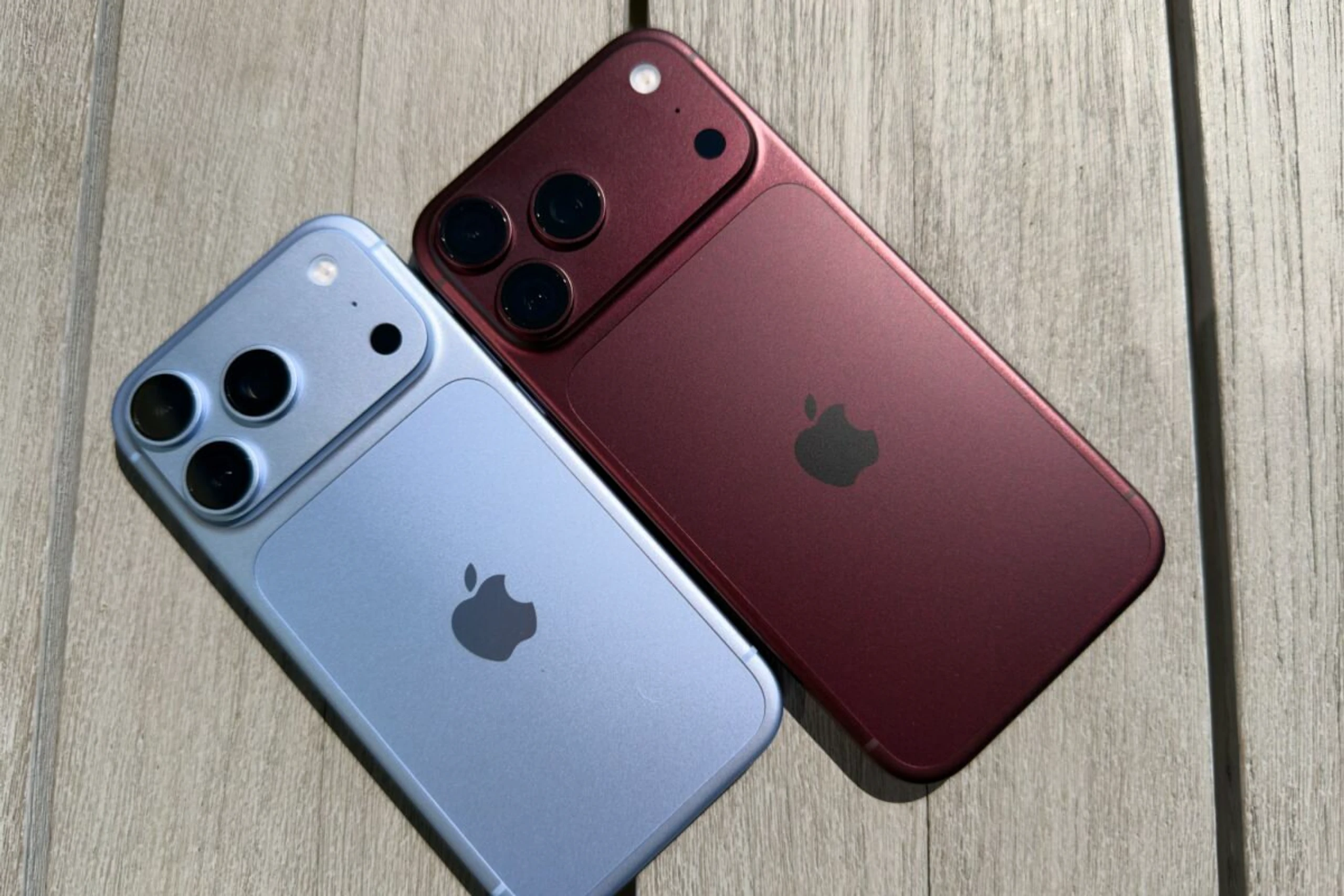 Das iPhone 18 Pro gibt es in Burgunder und hellblauem Polar