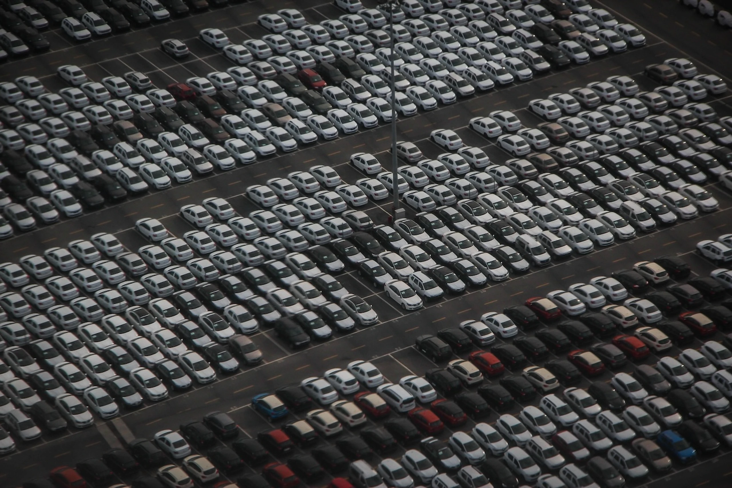 Autoindustrie wächst – deutsche Hersteller geraten weiter unter Druck