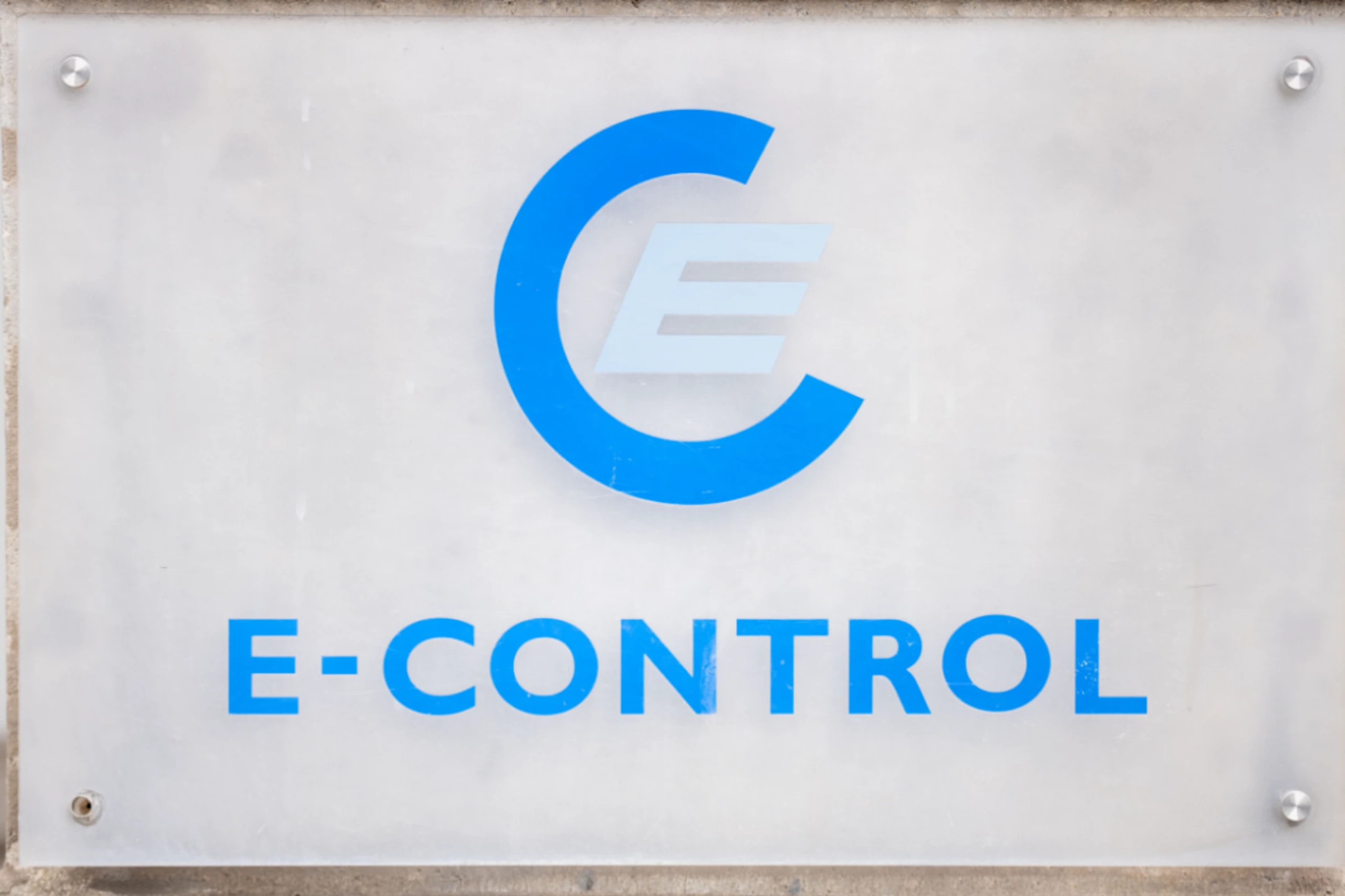 Die E-Control untersucht regelmäßig die Spritpreise