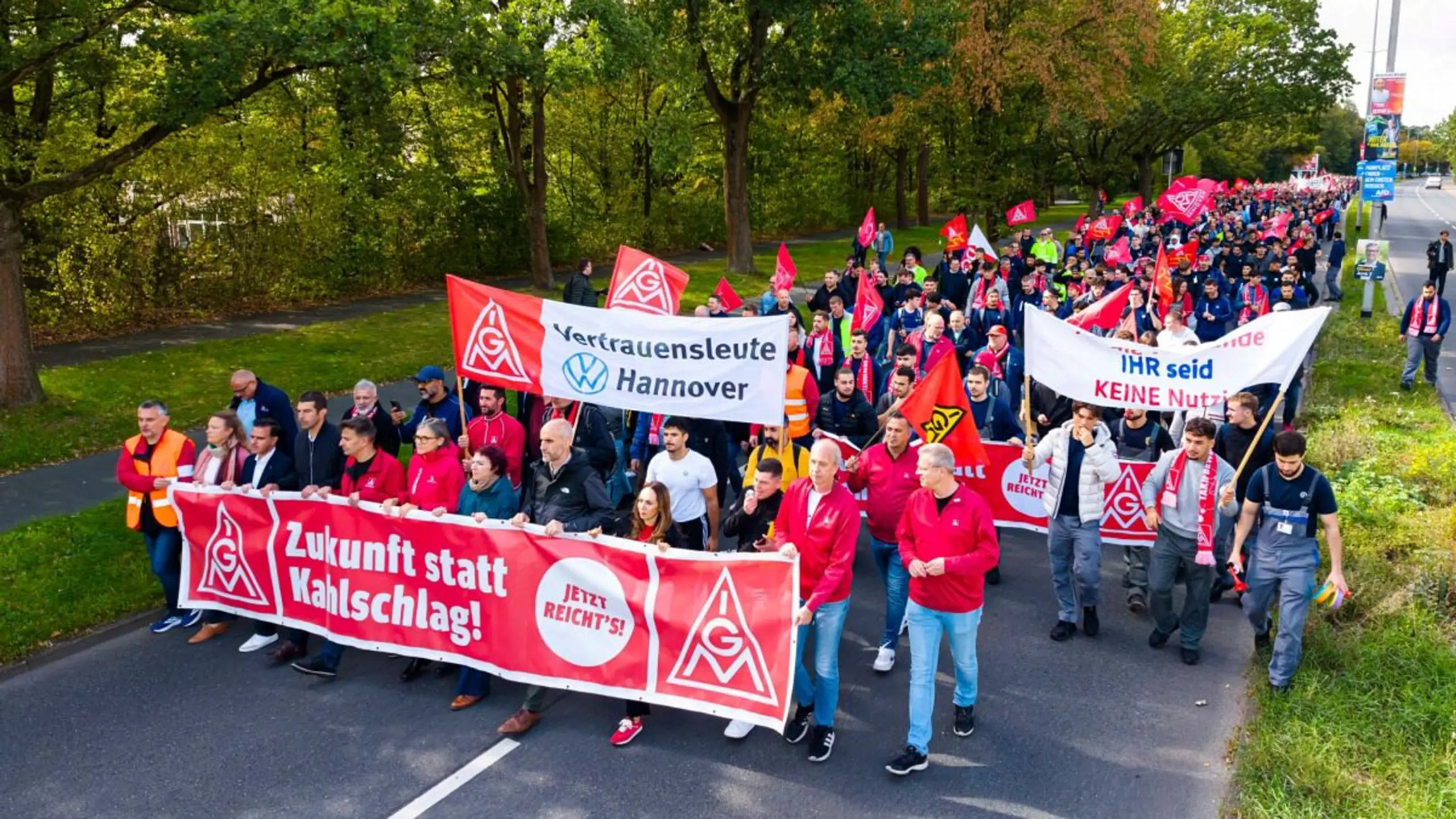 © DPA, Michael Matthey, Apa Treffen zwischen Arbeitnehmervertretern und Management am 30.9.