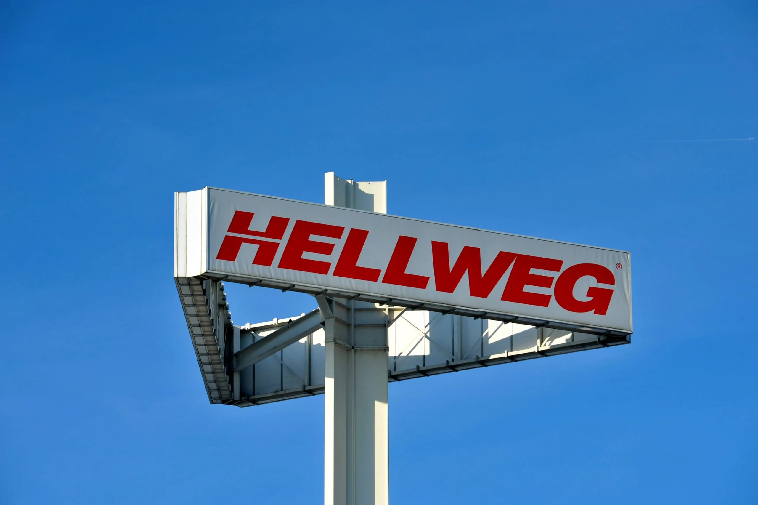 Hellweg-Insolvenz: Zentrale in Linz schließt