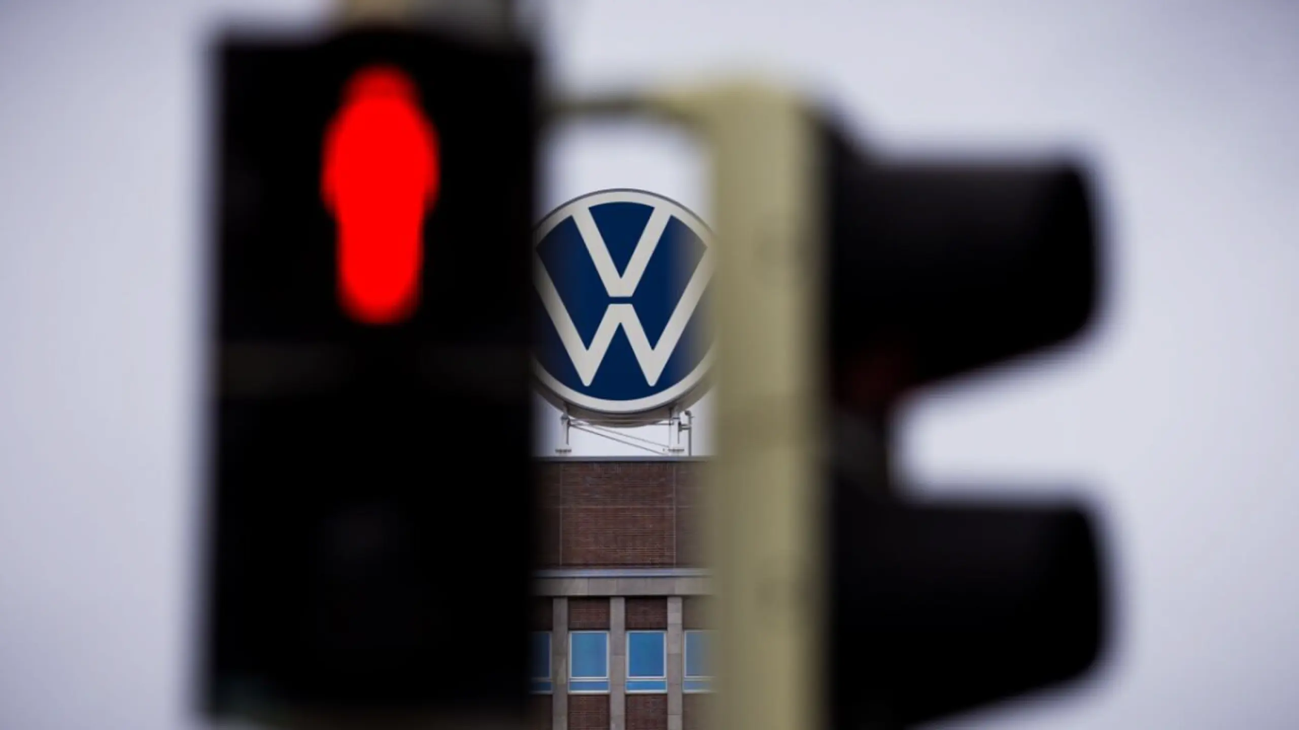 © DPA, Moritz Frankenberg, Apa ++ ARCHIVBILD ++ Der Rückruf trifft VW gerade in einer Umbruchphase