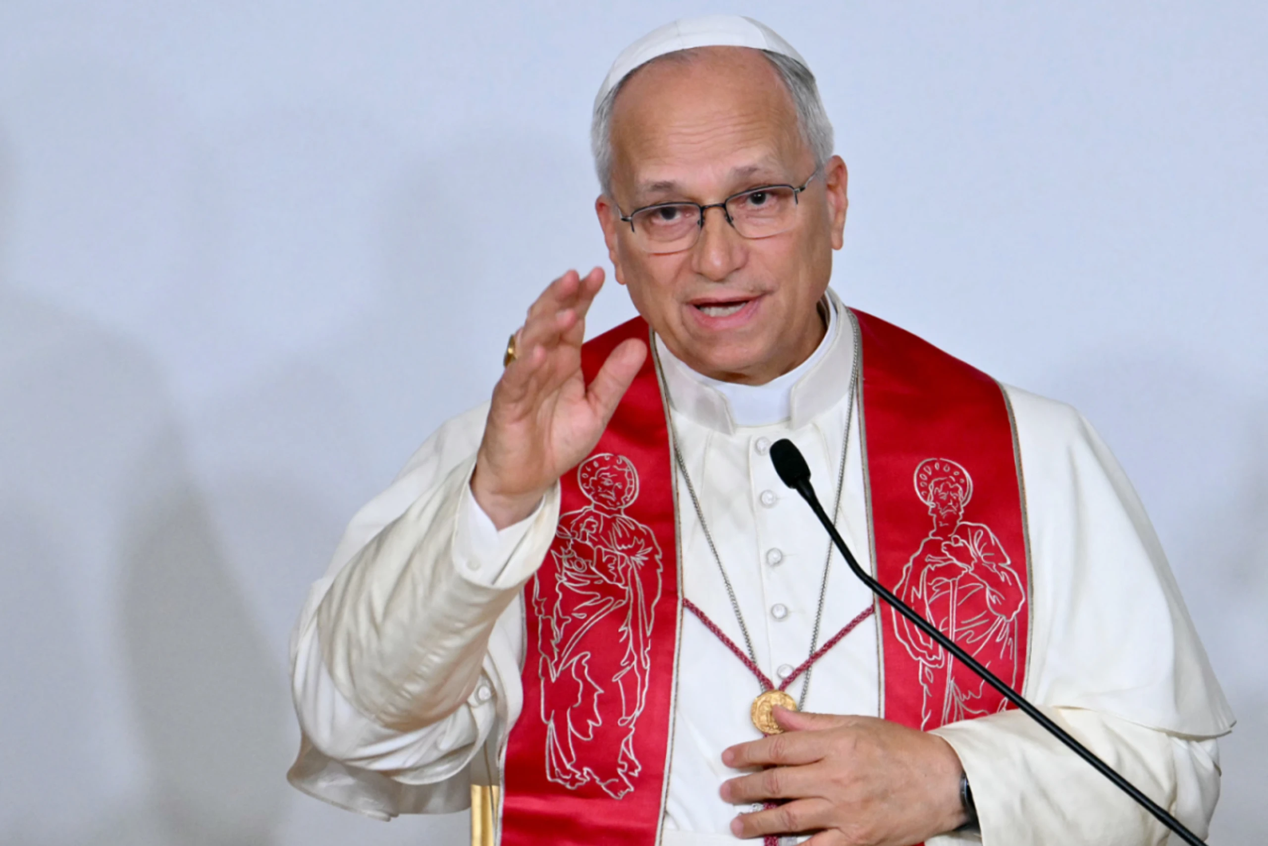 Leo XIV. bei seinem ersten Frankreich-Besuch als Papst
