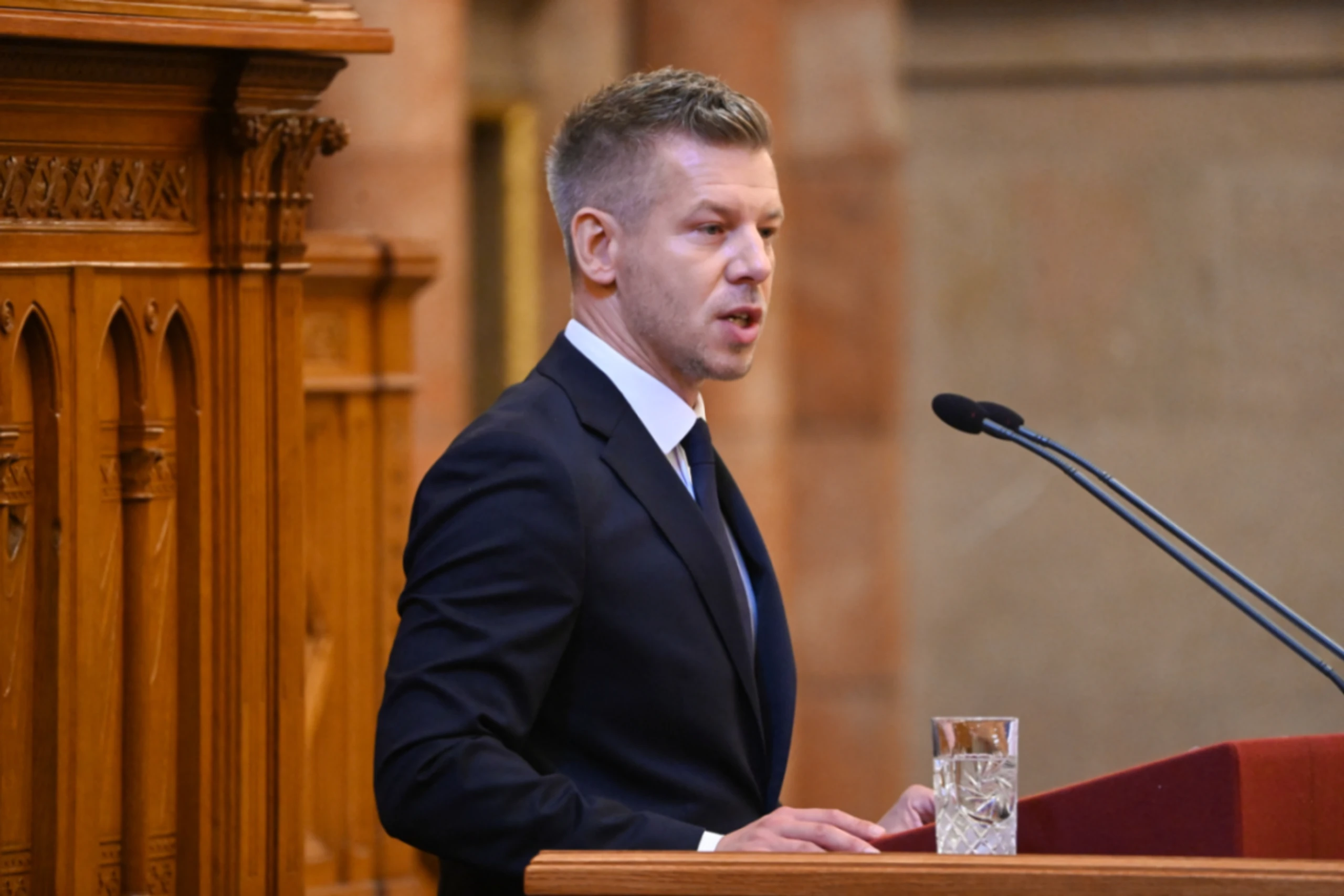 Premier Magyar will sich der Justiz stellen (Archivbild)