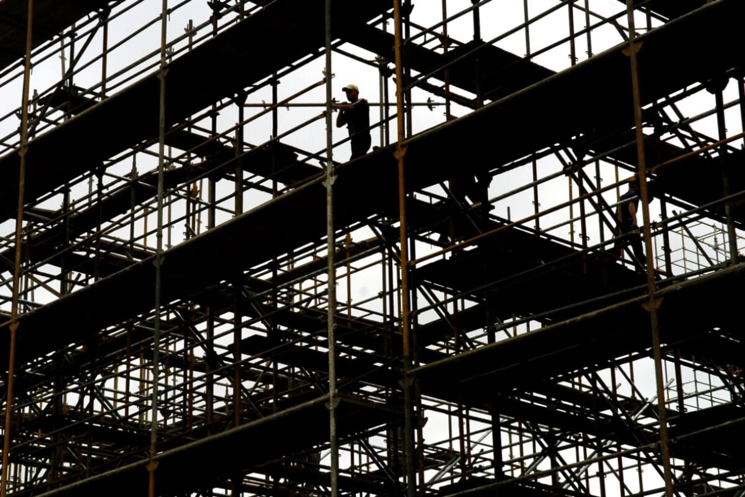 Industrie und Bau mit deutlich mehr Umsatz im Juni
