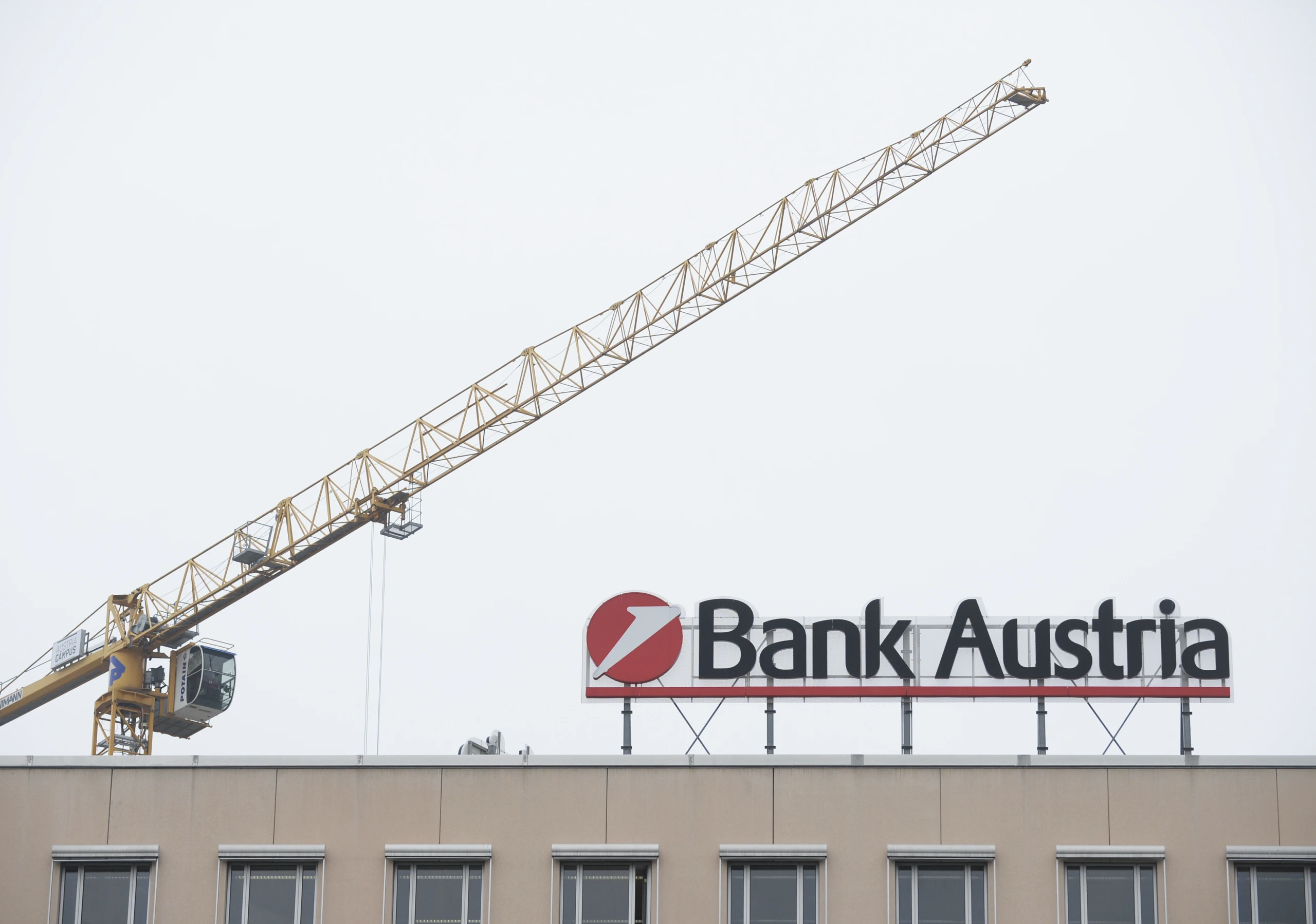Immo-Fonds der Bank Austria beschränkt Rücknahme von Anteilen