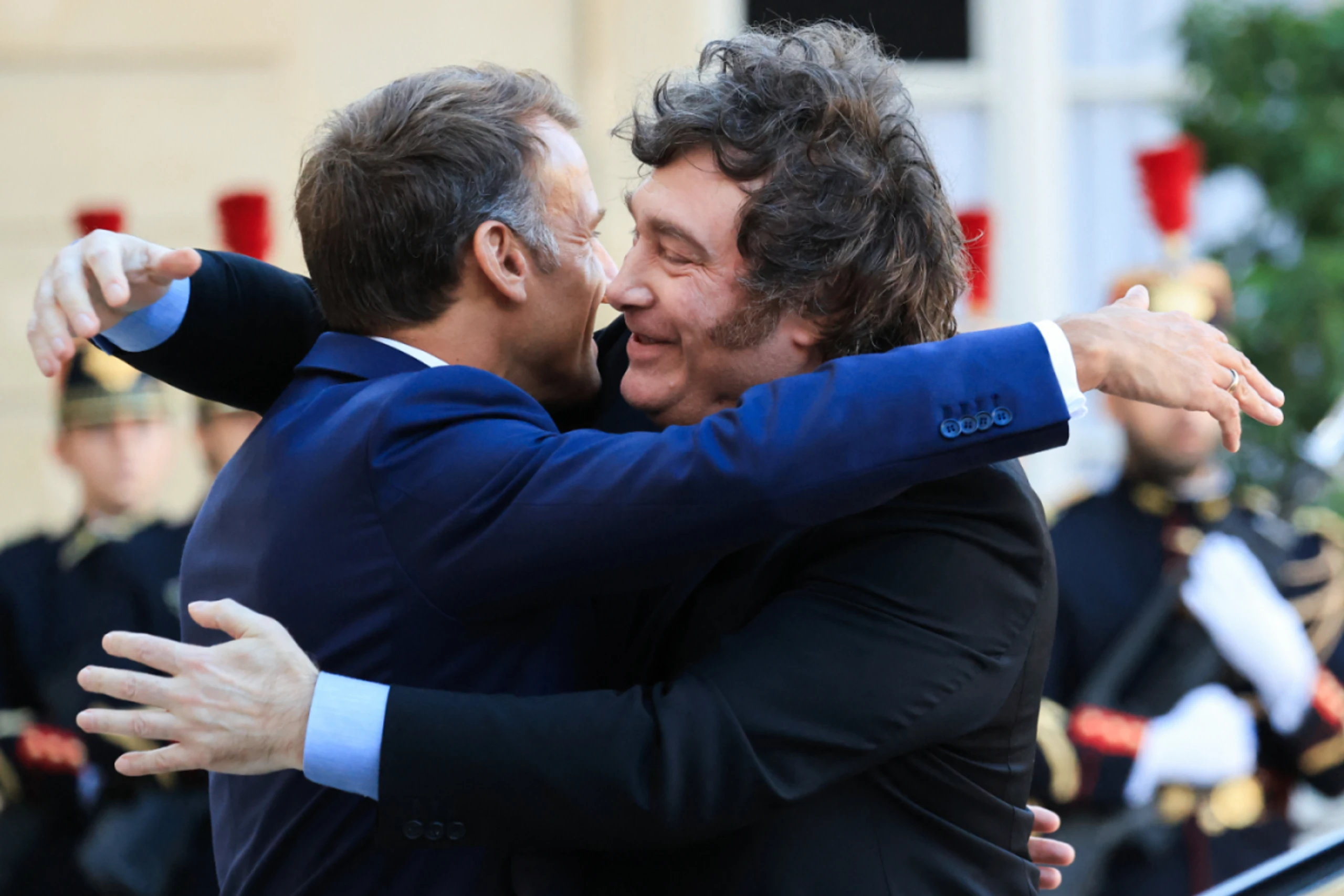 Macron empfängt Milei in Paris