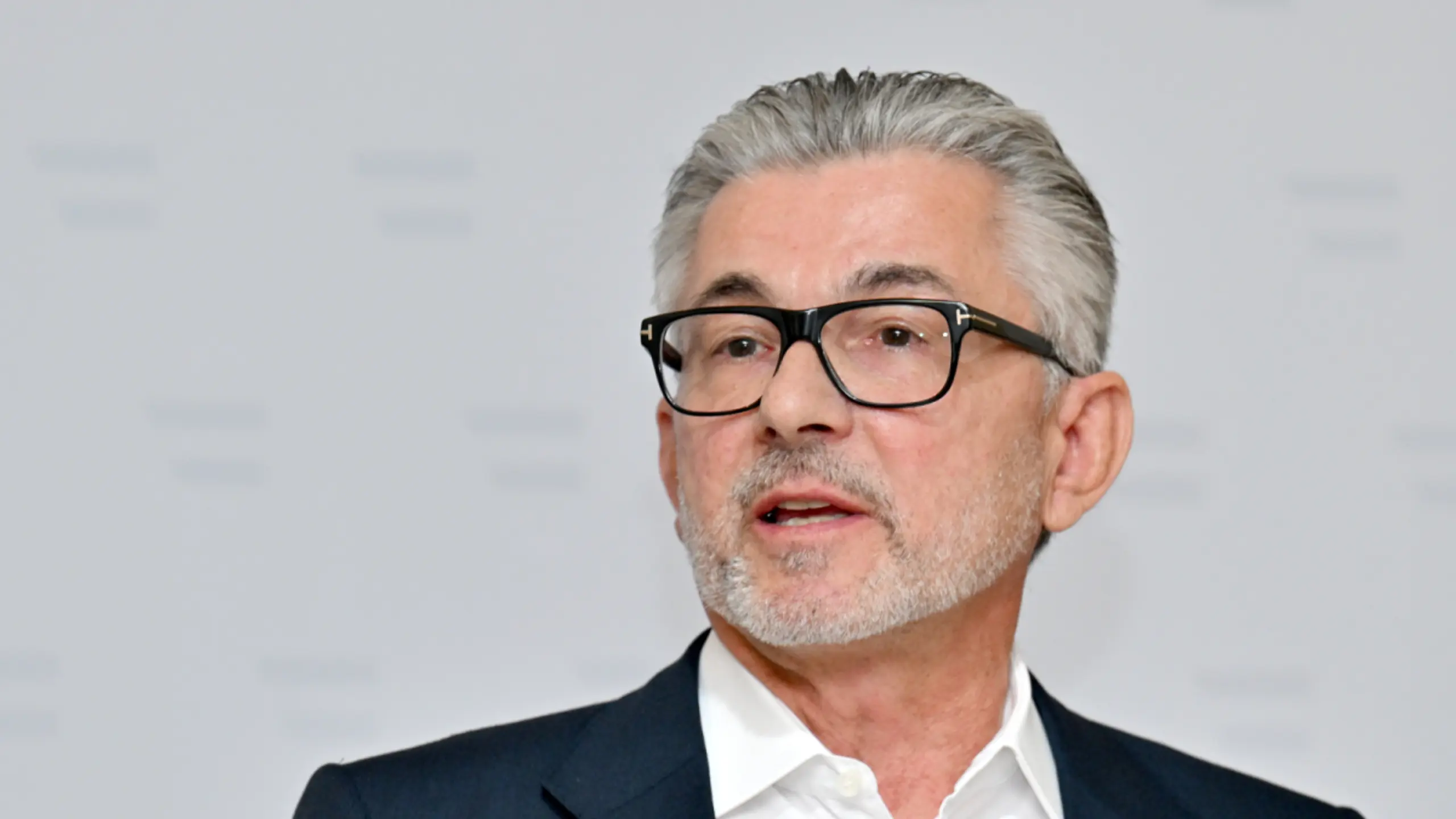 © FOTOKERSCHI.AT, KERSCHBAUMMAYR, Apa Laut Eibensteiner kann man "2 Tonnen Stahl pro Stunde erzeugen"