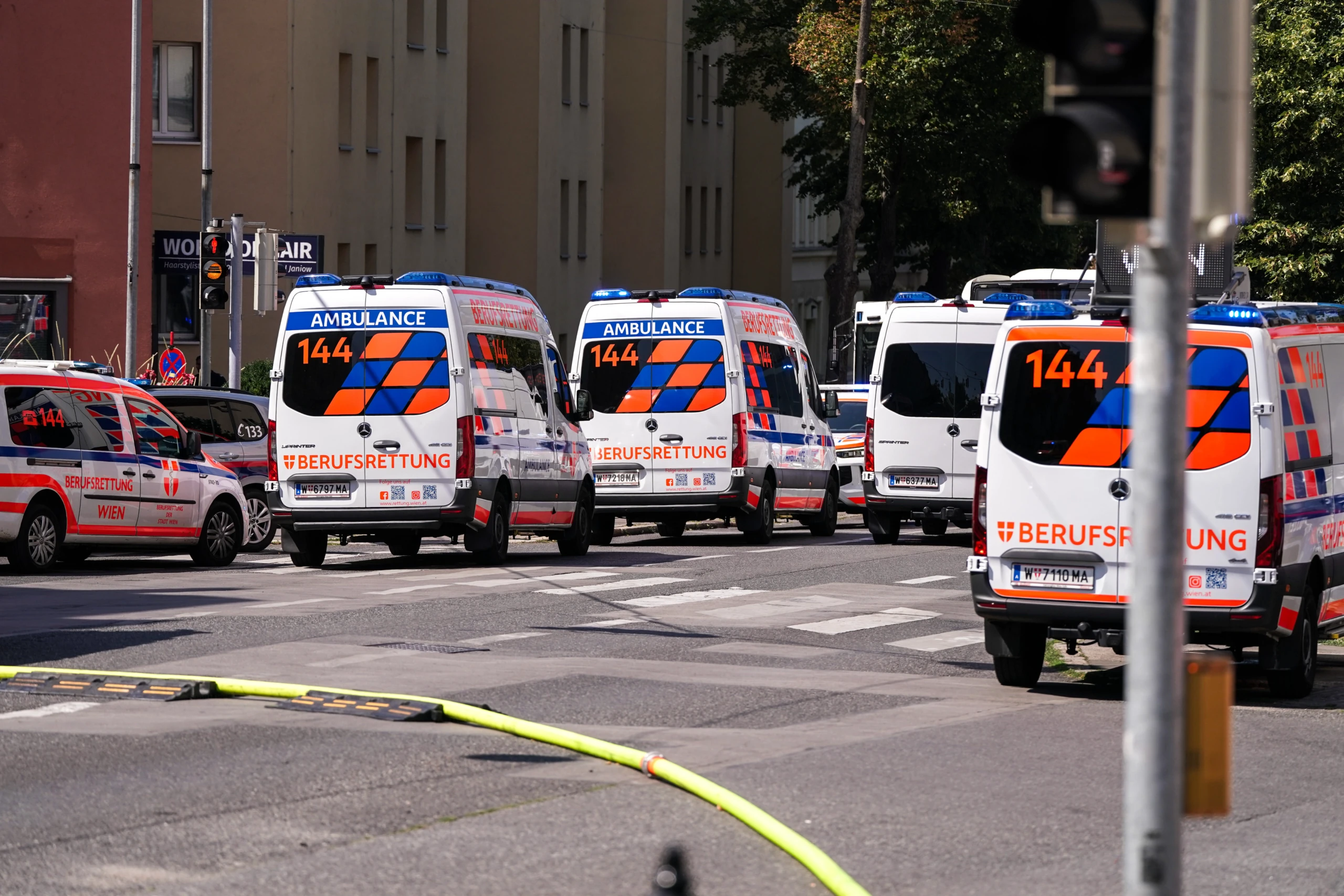 Notrufnummern in Österreich: 112, 122, 133, 144 & Co. im Überblick
