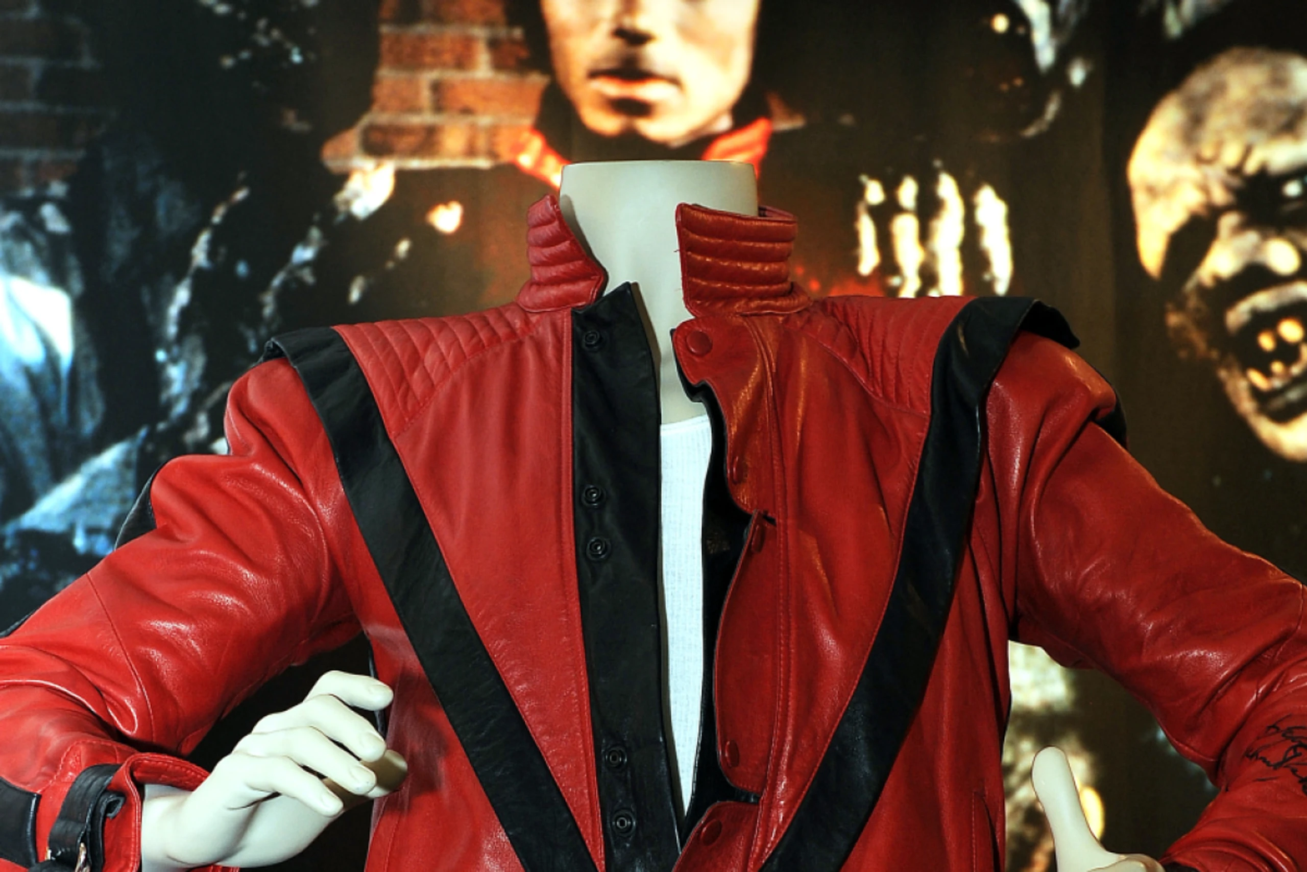 Jacksons Lederjacke aus dem Musikvideo "Thriller" wird versteigert