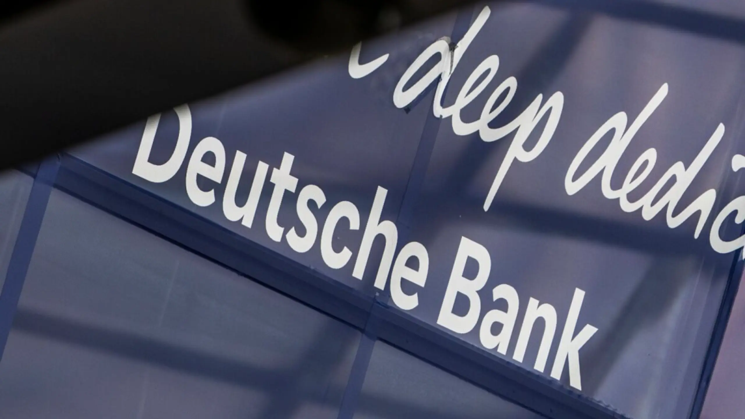 © DPA, Andreas Arnold, Apa ++ ARCHIVBILD ++ Deutsche Bank muss weiter an ihren IT-Systemen arbeiten