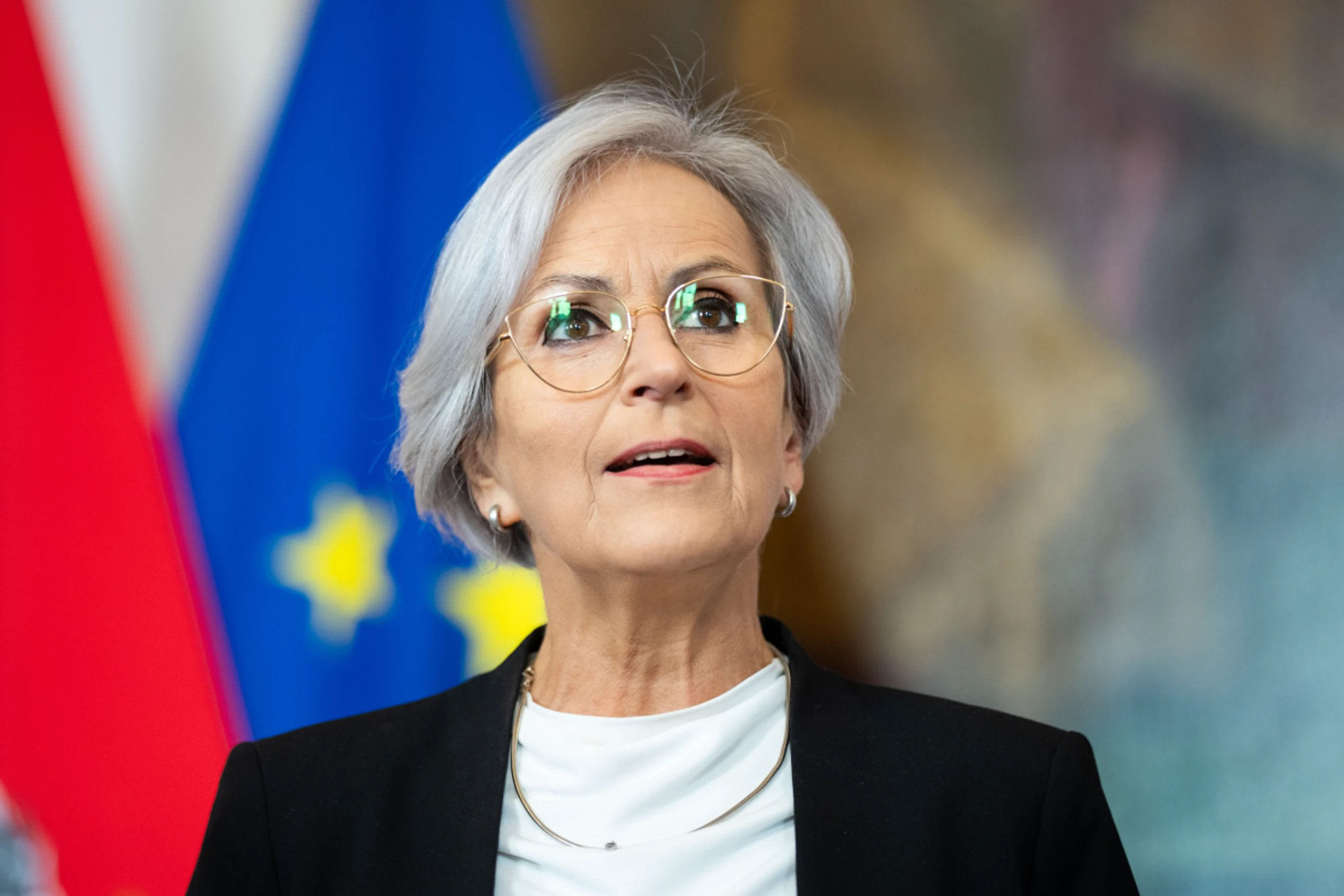 Justizministerin Sporrer will Justiz entlasten